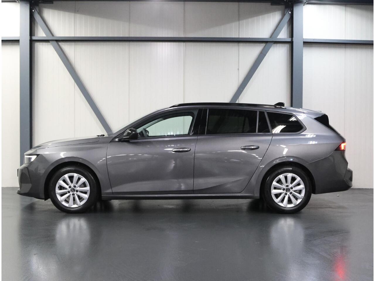 Opel ASTRA Sports Tourer 1.2 110PK Business Edition | 1ste eigenaar | AppleCarPlay/AndroidAuto | Navigatie | Adaptive Cruise Control | Keyless | AGR Stoel | Stoel/Stuur/Verwarming | FULL LED | Camera | Isofix | Privacy Glass |