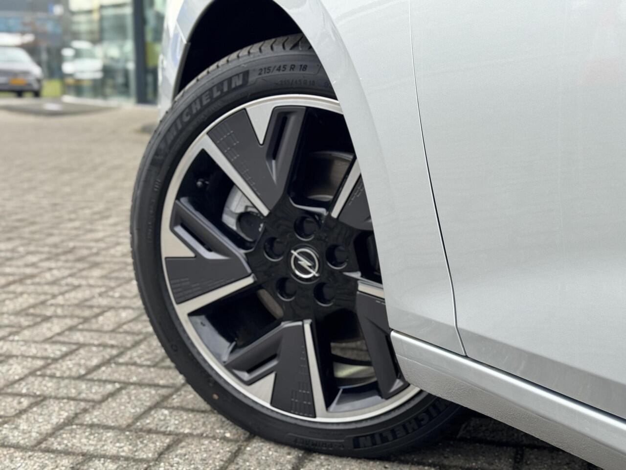 Opel ASTRA Electric Edition 54kWh 156pk | 3-FASEN | 400KM WLTP | APPLE CARPLAY / ANDROID AUTO | CLIMA | PDC V+A | 18 INCH LM-VELGEN |