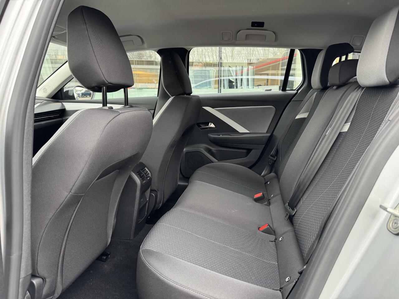 Opel ASTRA Electric Edition 54kWh 156pk | 3-FASEN | 400KM WLTP | APPLE CARPLAY / ANDROID AUTO | CLIMA | PDC V+A | 18 INCH LM-VELGEN |