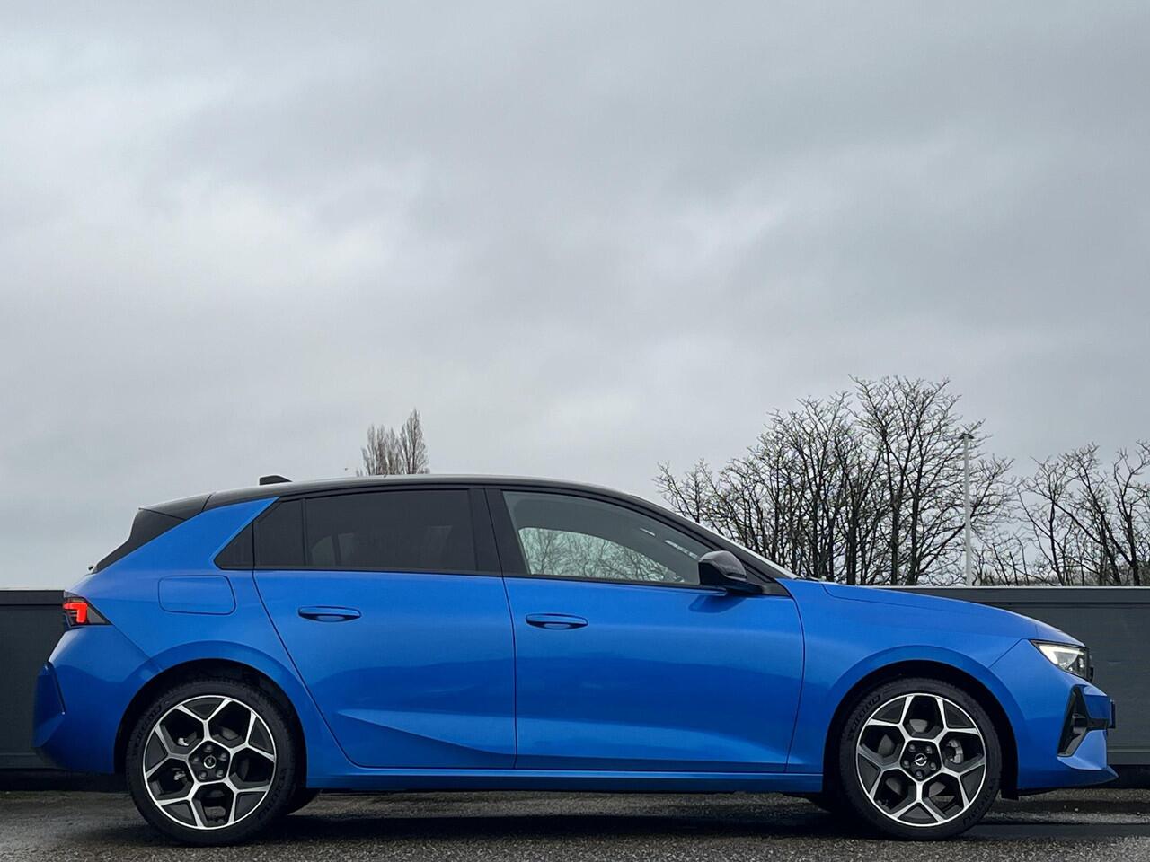 Opel ASTRA Ultimate 1.2 Turbo Hybrid 145pk | PANORAMADAK | NAVIGATIE | AGR-STOELEN |