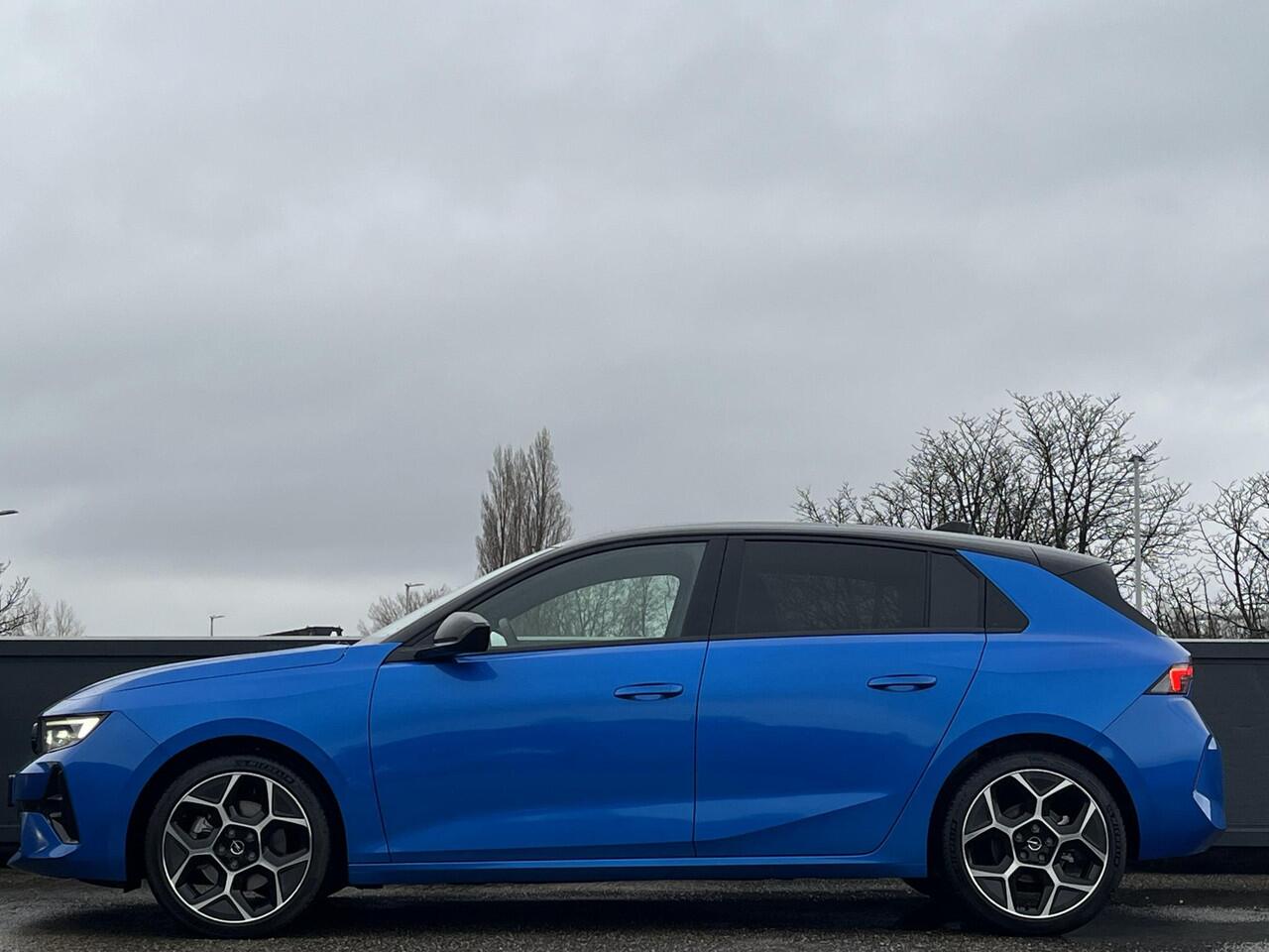 Opel ASTRA Ultimate 1.2 Turbo Hybrid 145pk | PANORAMADAK | NAVIGATIE | AGR-STOELEN |