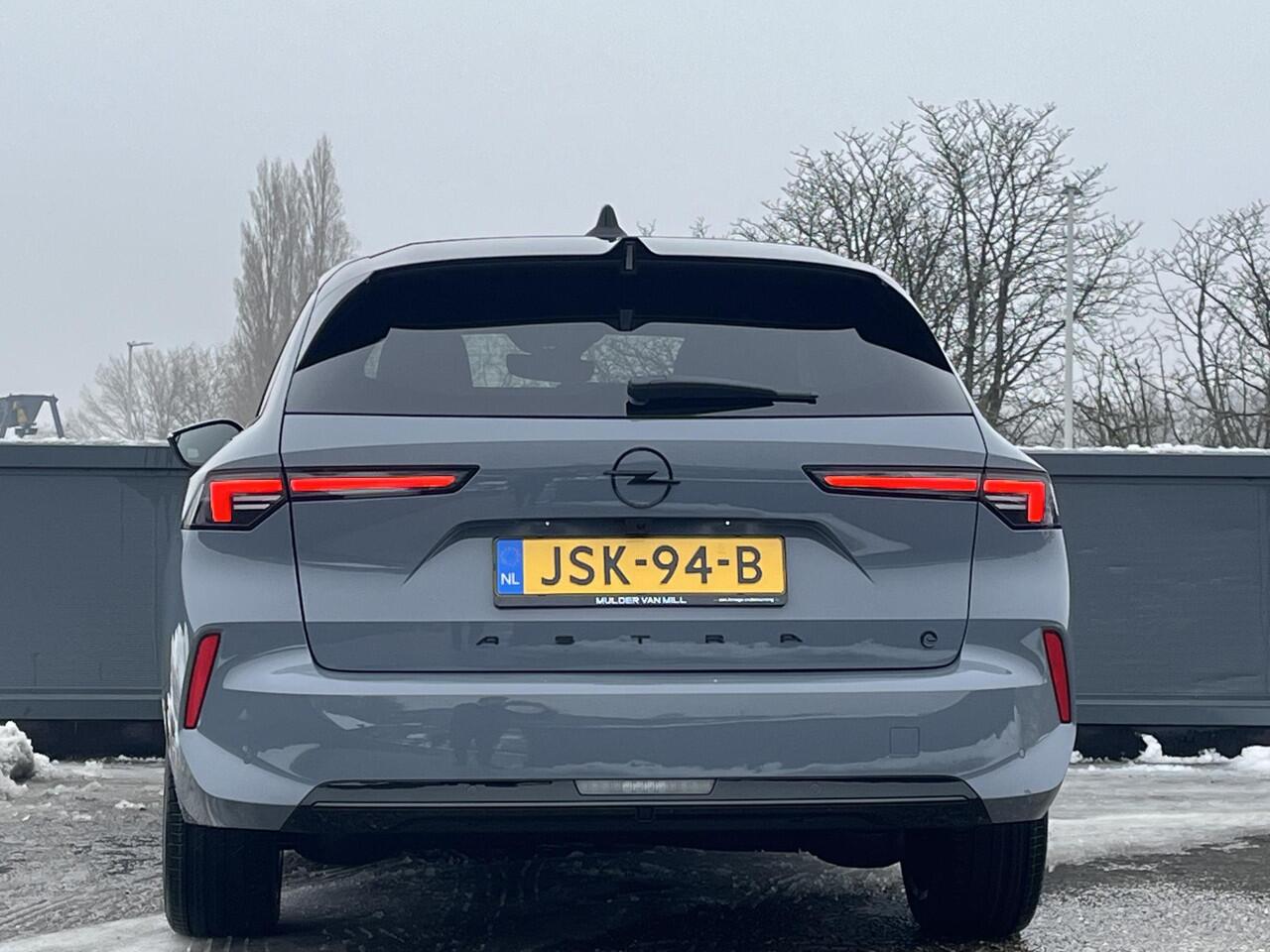 Opel ASTRA Electric GS EV 54kWh 156pk | SCHUIF/KANTELDAK | ALCANTARA LEDEREN BEKLEDING |