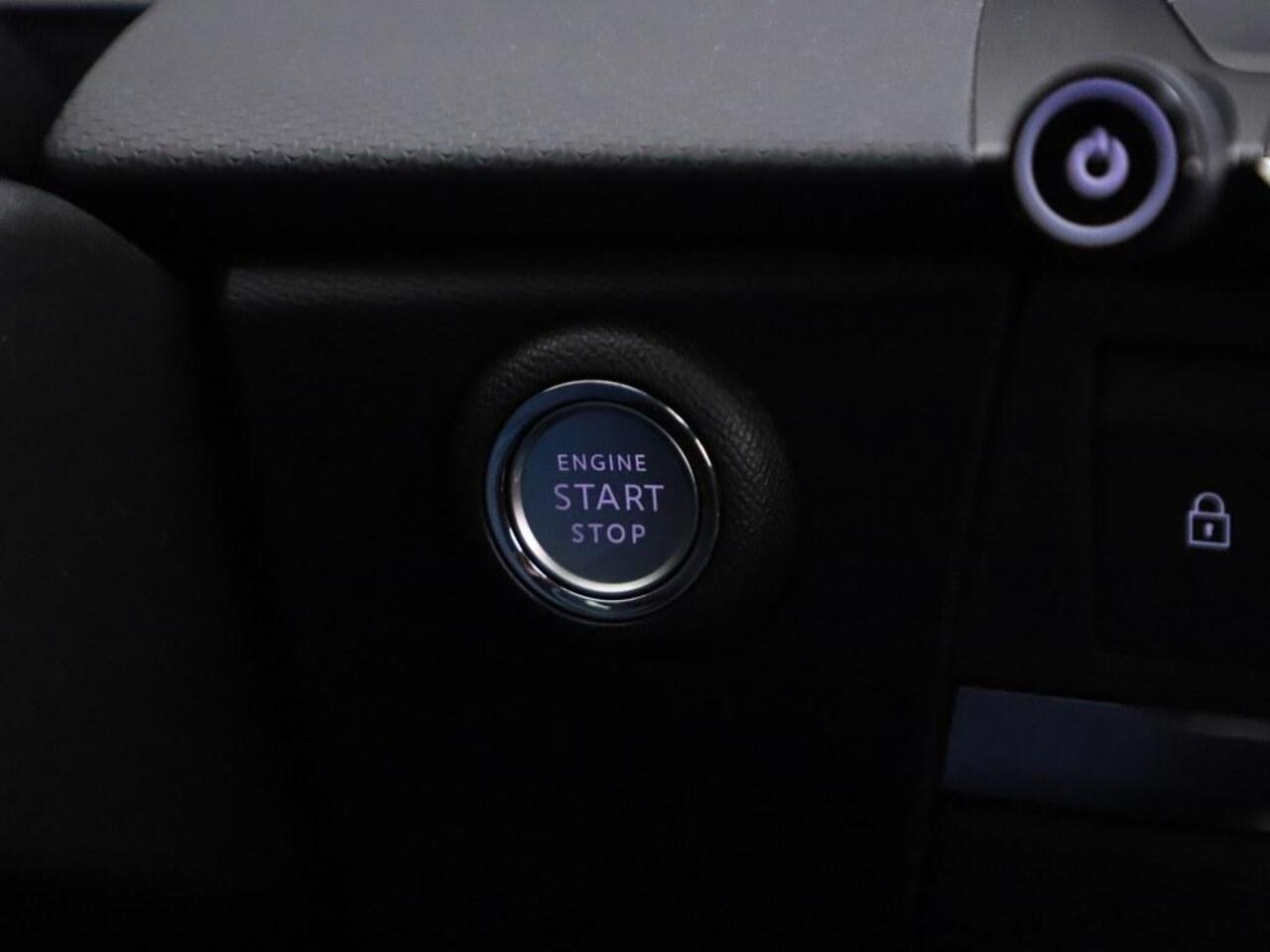 Opel ASTRA 1.2 Turbo Business Ed. Nav/Winterpakket/Agr /Camera/Vc/Ad.Cruise