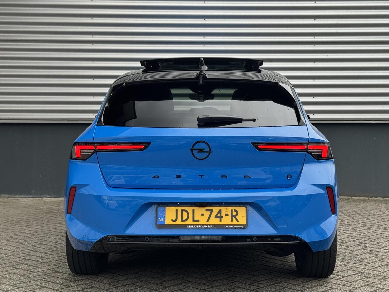 Opel ASTRA Electric 54kWh 156pk GS | 400km WLTP | 3-FASEN | PANODAK | NAVI | STOELVERW. | CAMERA | ADAPTIVE CRUISE | ELEKTR. STOELEN | KEYLESS ENTRY