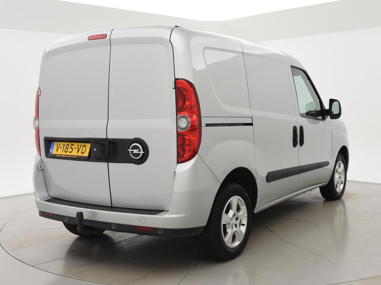 Opel COMBO 1.3 CDTi 95 PK L1H1 SPORT EURO 6 + LMV / TREKHAAK / AIRCO / CRUISE / SCHUIFDEUR