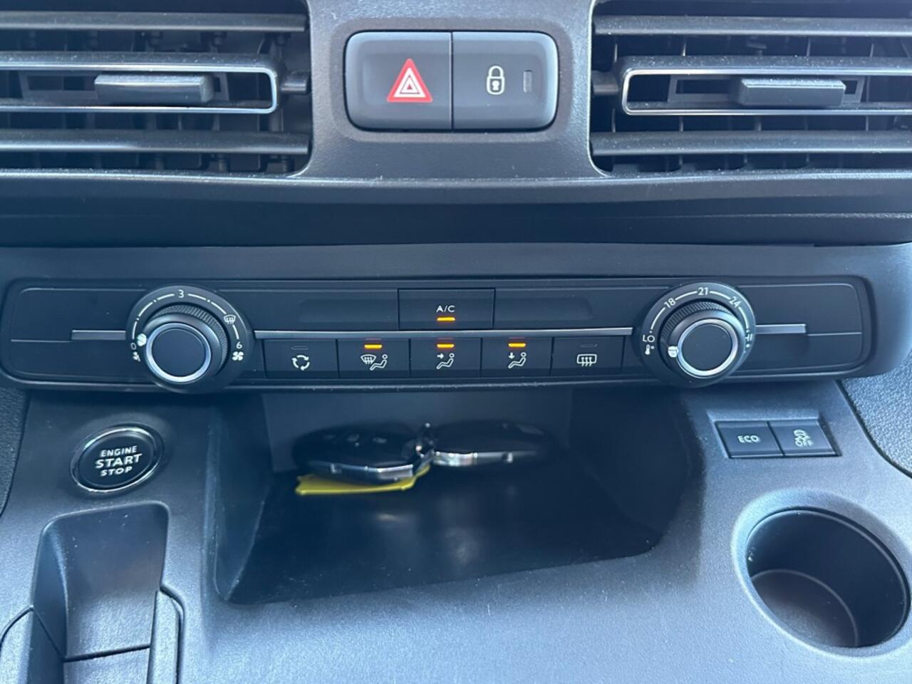 Opel COMBO 1.5 LIFE AUT 7 PERSOONS