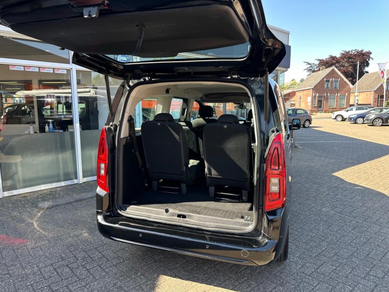 Opel COMBO 1.5 LIFE AUT 7 PERSOONS