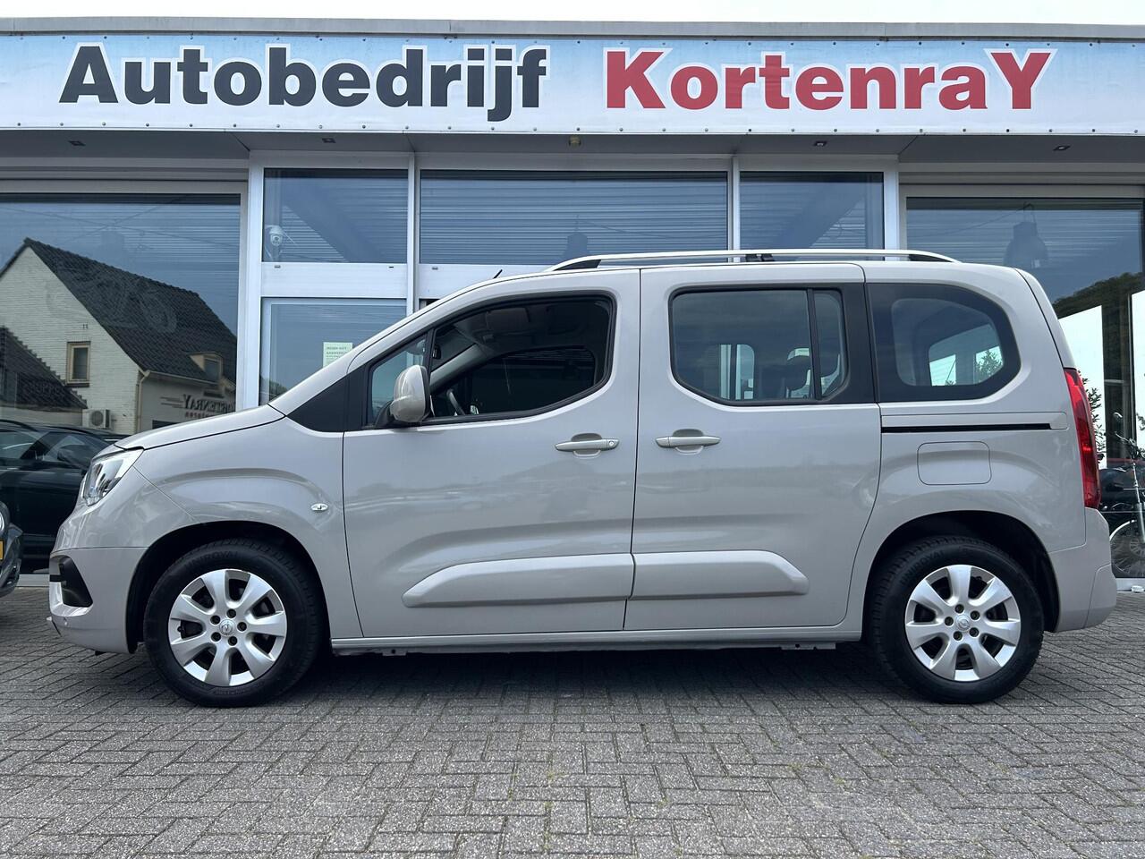 Opel COMBO Life 1.2 Turbo L1H1 Edition 100% dealer onderhouden/navi/airco/pdc/nieuwstaat