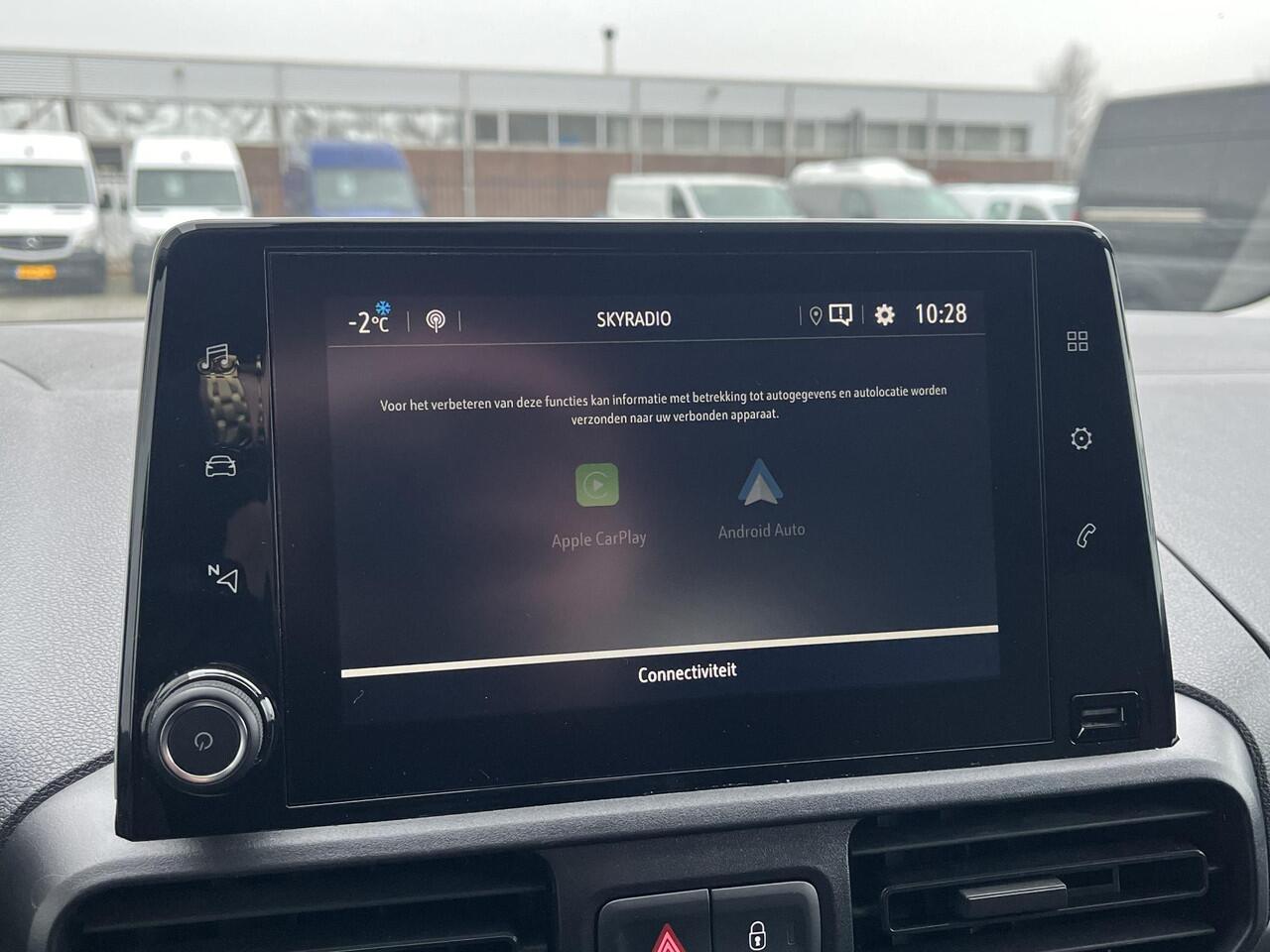 Opel COMBO 1.2 Turbo L1H1*NAVI*CRUISE*HAAK*A/C*CARPLAY*