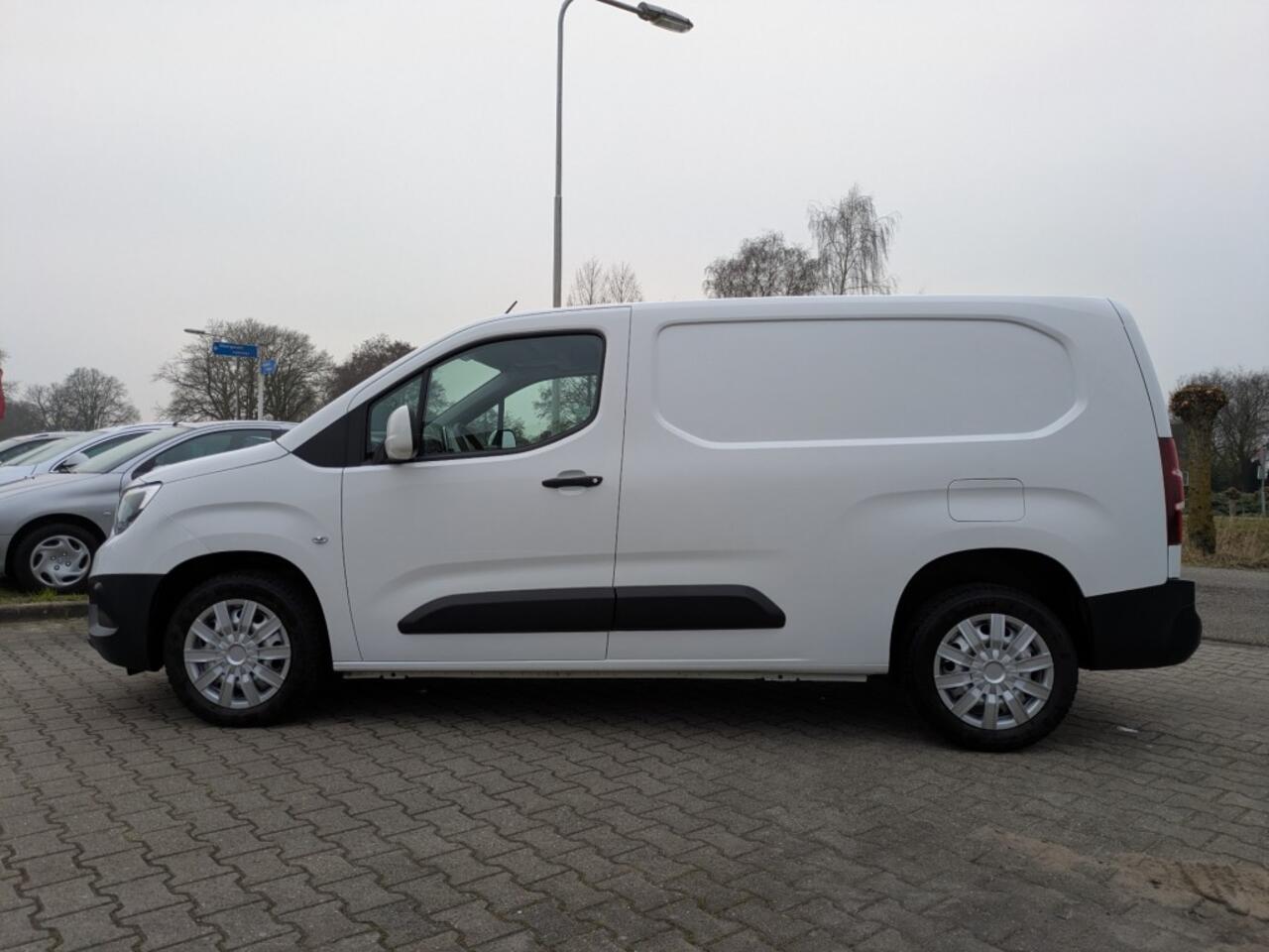 Opel COMBO 1.2T L2H1 EDITION I Benzine I Carplay I Cruise I Airco