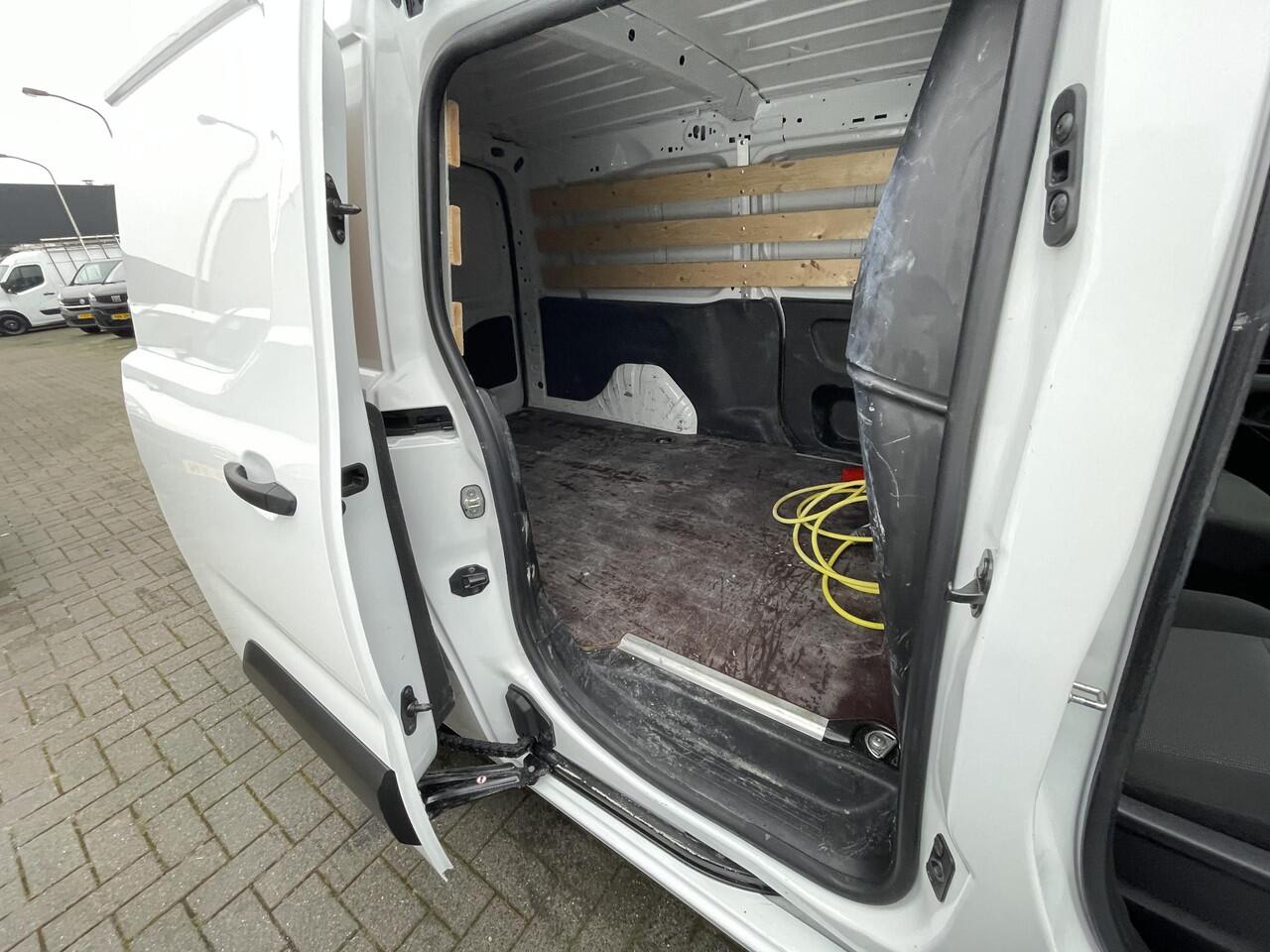 Opel COMBO Combo-e L2H1 Edition 50 kWh SNEL LADEN, 100% ELECTRISCH STOEL EN STUURVERWARMING