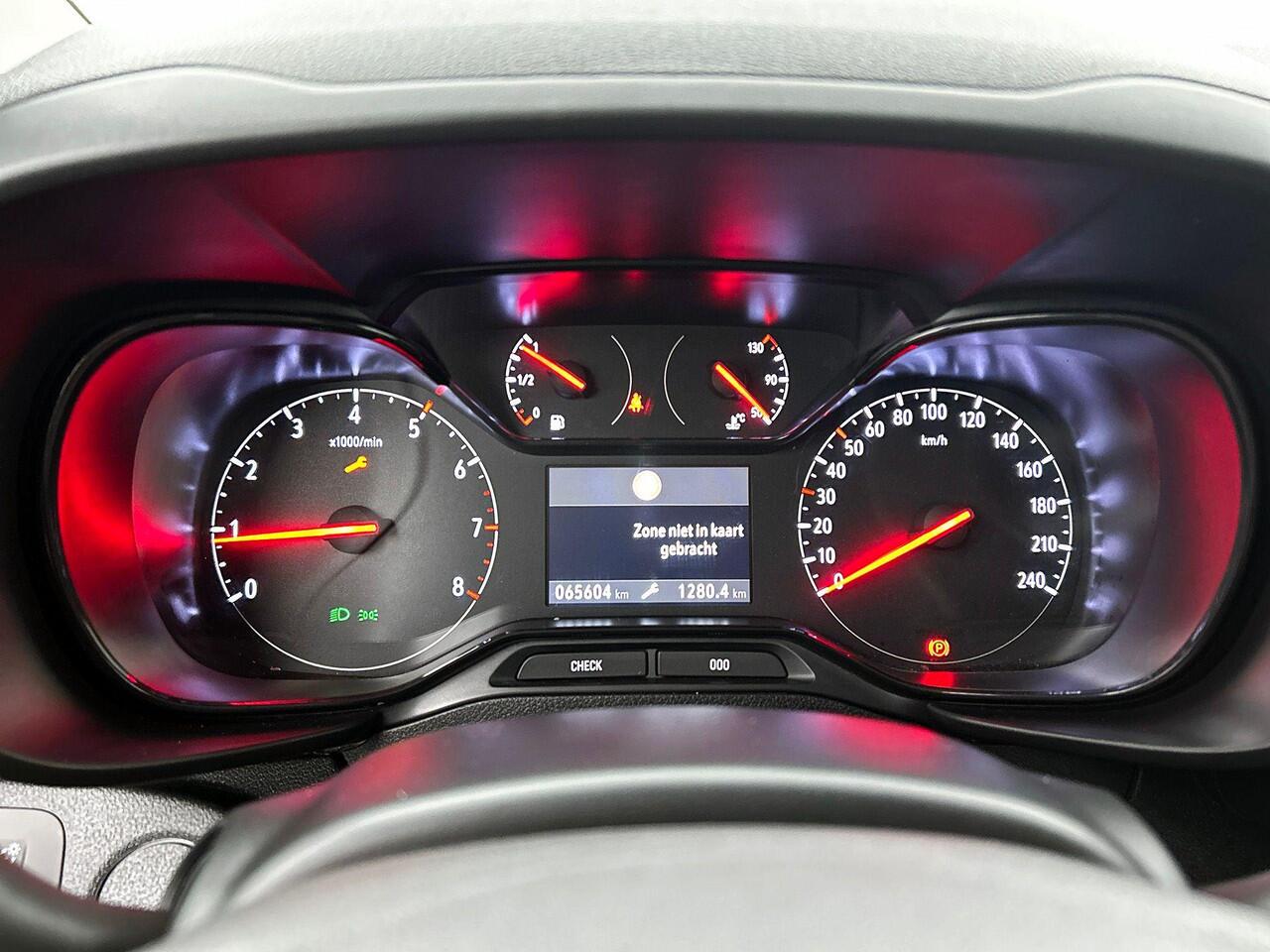 Opel COMBO 1.5D L2H1 Edition Airco Navi PDC Achter App-connect DAB+ Trekhaak 2-zits