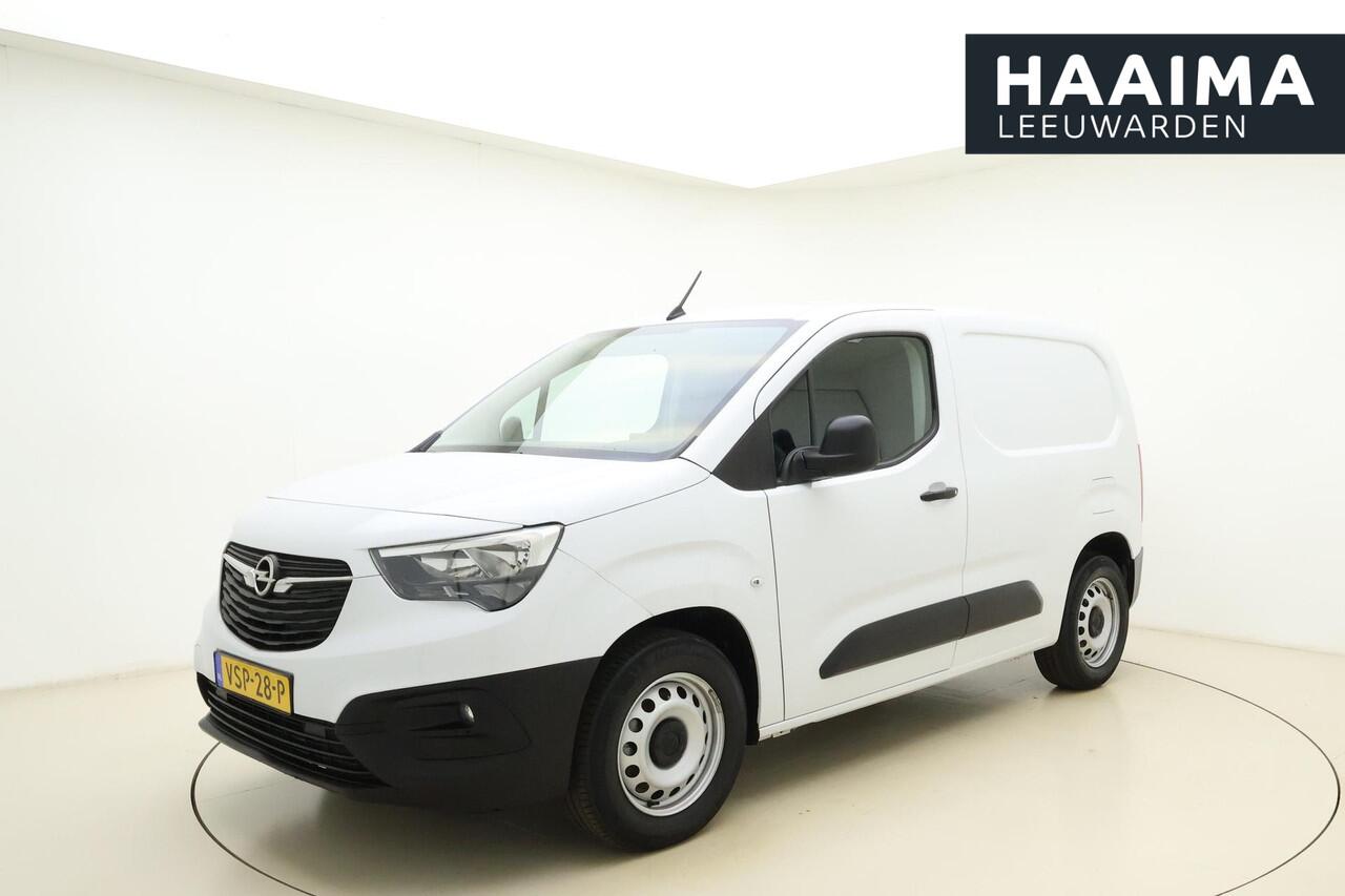 Opel COMBO Combo-e L1H1 Edition 50 kWh | Airco | Cruise control | Zijschuifdeur rechts | Mistlampen voor | Electrische handrem | Weinig kilometers