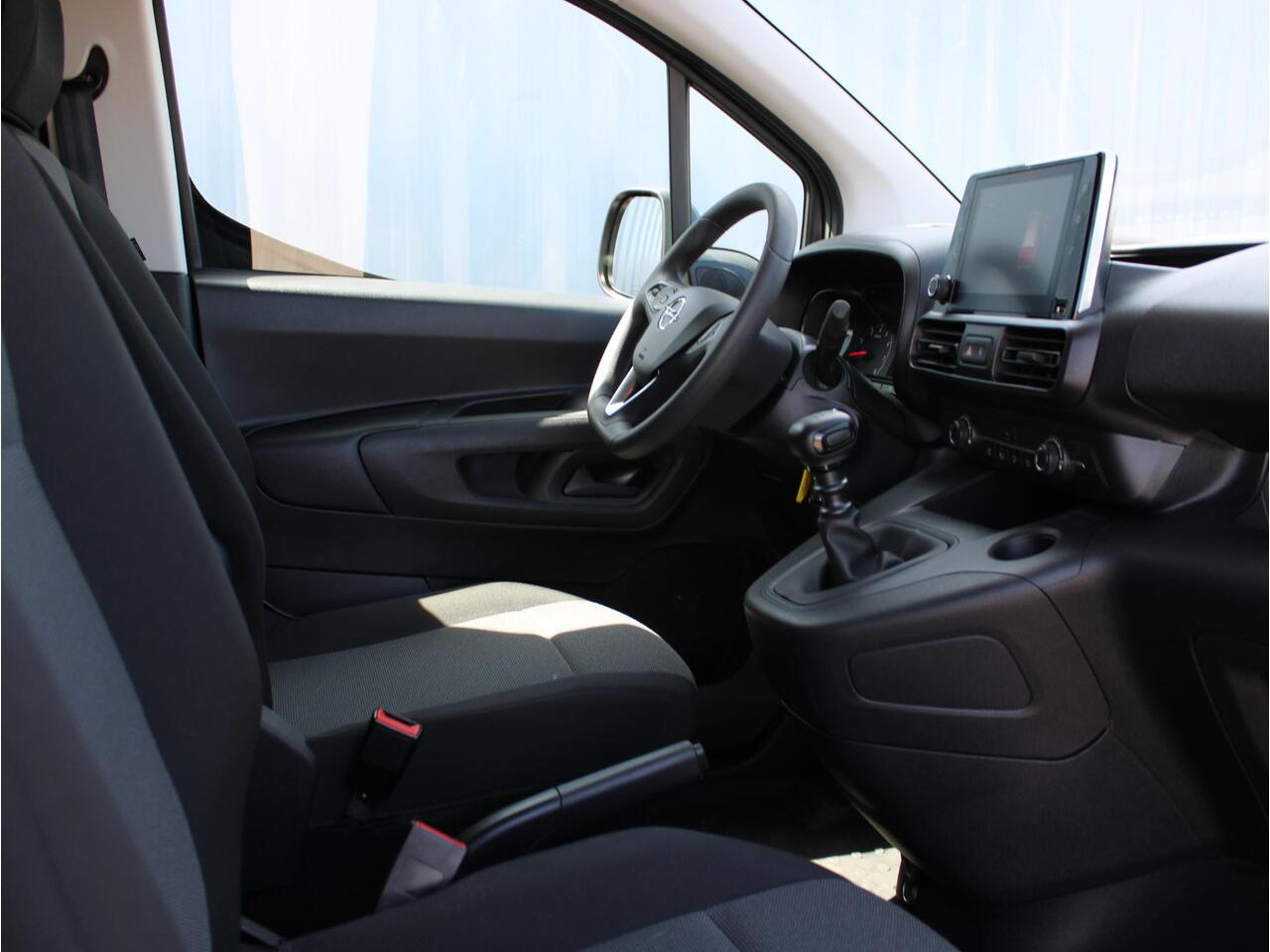 Opel COMBO 1.5D L2H1 Standaard Navi / Camera / Trekhaak