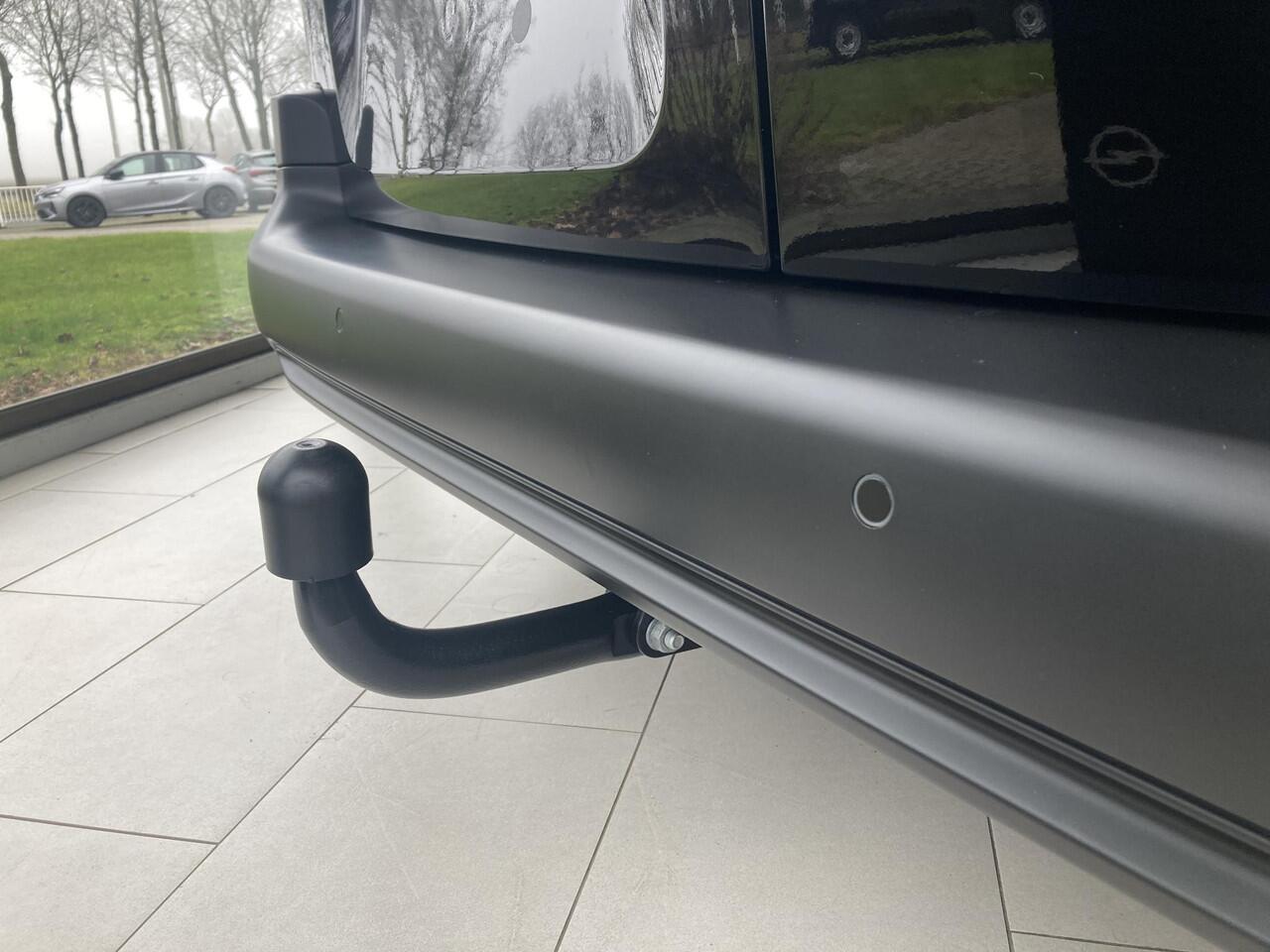 Opel COMBO 1.5 BlueHDi 100 S&S L1 | NIEUW | Apple Carplay | Achteruitrijcamera | Houten laadruimte afwerking | Android Auto | Trekhaak |