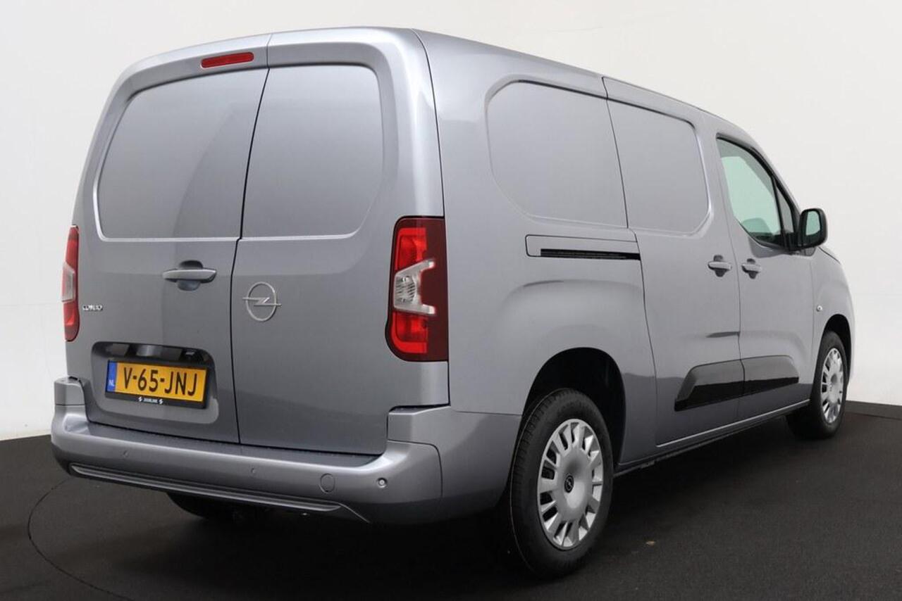 Opel COMBO 1.5D 102pk L2 BPM VRIJ! Carplay/Airco/Camera /Vloer en wandbetimmering/Trekhaak