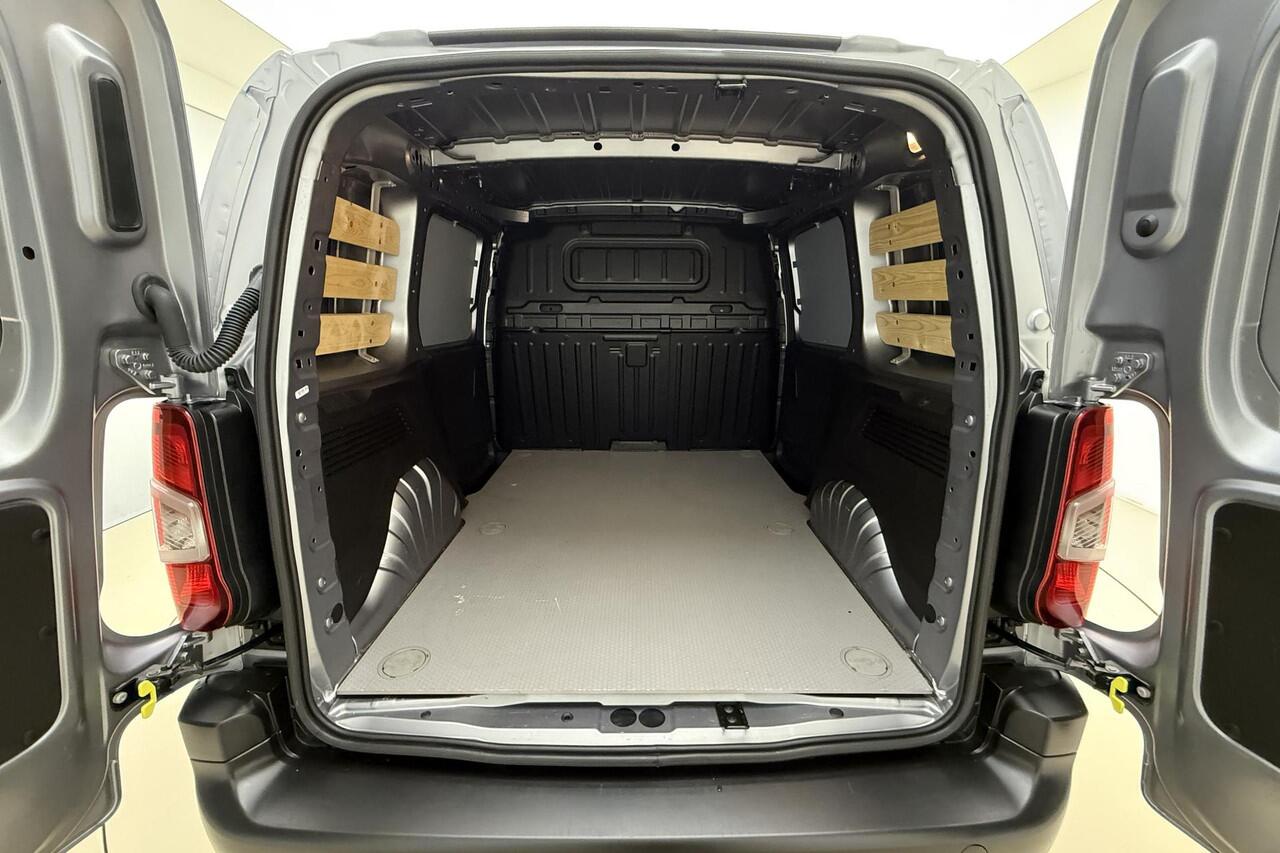 Opel COMBO 1.5 BlueHDi 100 S&S L1 | Navigatie | Dubbele zijschuifdeur | Climate control | Sidebars | Metaallak | Betimmering | Cruise control