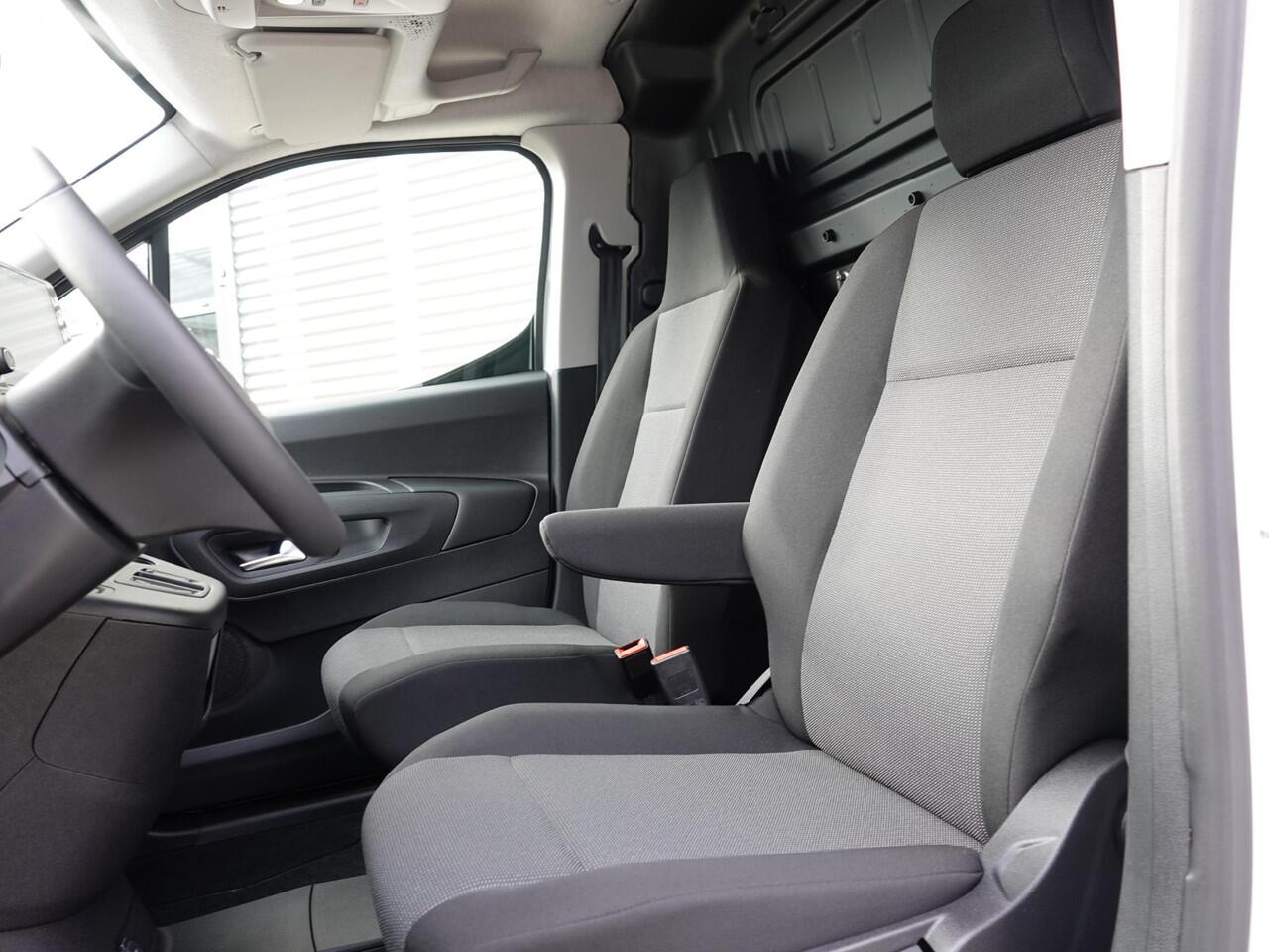 Opel COMBO Electric L1 50kWh | navi incl. Apple Carplay | laadruimtebetimmering | Exterieur pakket | Safety pakket | Climate Control | rijklaarprijs