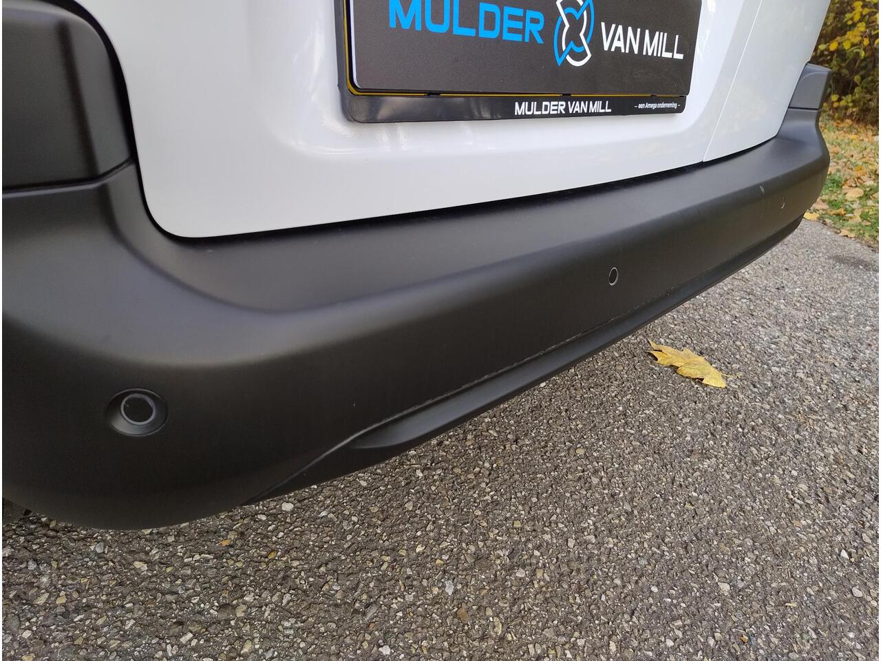 Opel COMBO Electric L1 50 kWh 136pk | 8 jaar garantie | 0% financial lease | Multimedia | Apple Carplay | Android Auto | Achteruitrijcamera | Parkeersensoren achter | Digital cockpit | Stuurwielbediening | Bestuurdersstoel comfort | van ¤29.625 voor ¤25.799