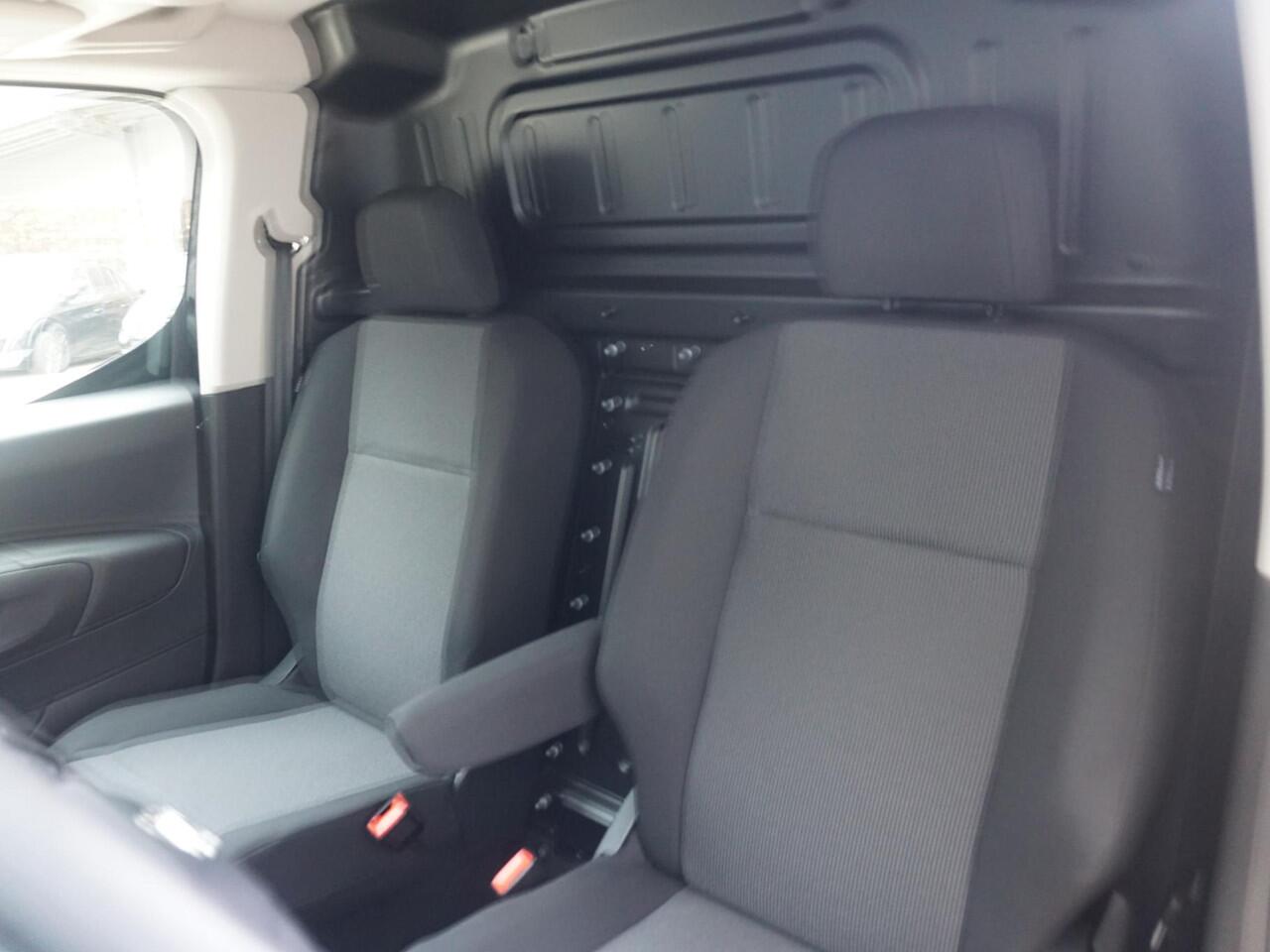 Opel COMBO Electric L1 50kWh | tot 8 jaar garantie | warmtepomp | camera | Apple Carplay | betimmering | Comfort stoel | rijklaarprijs