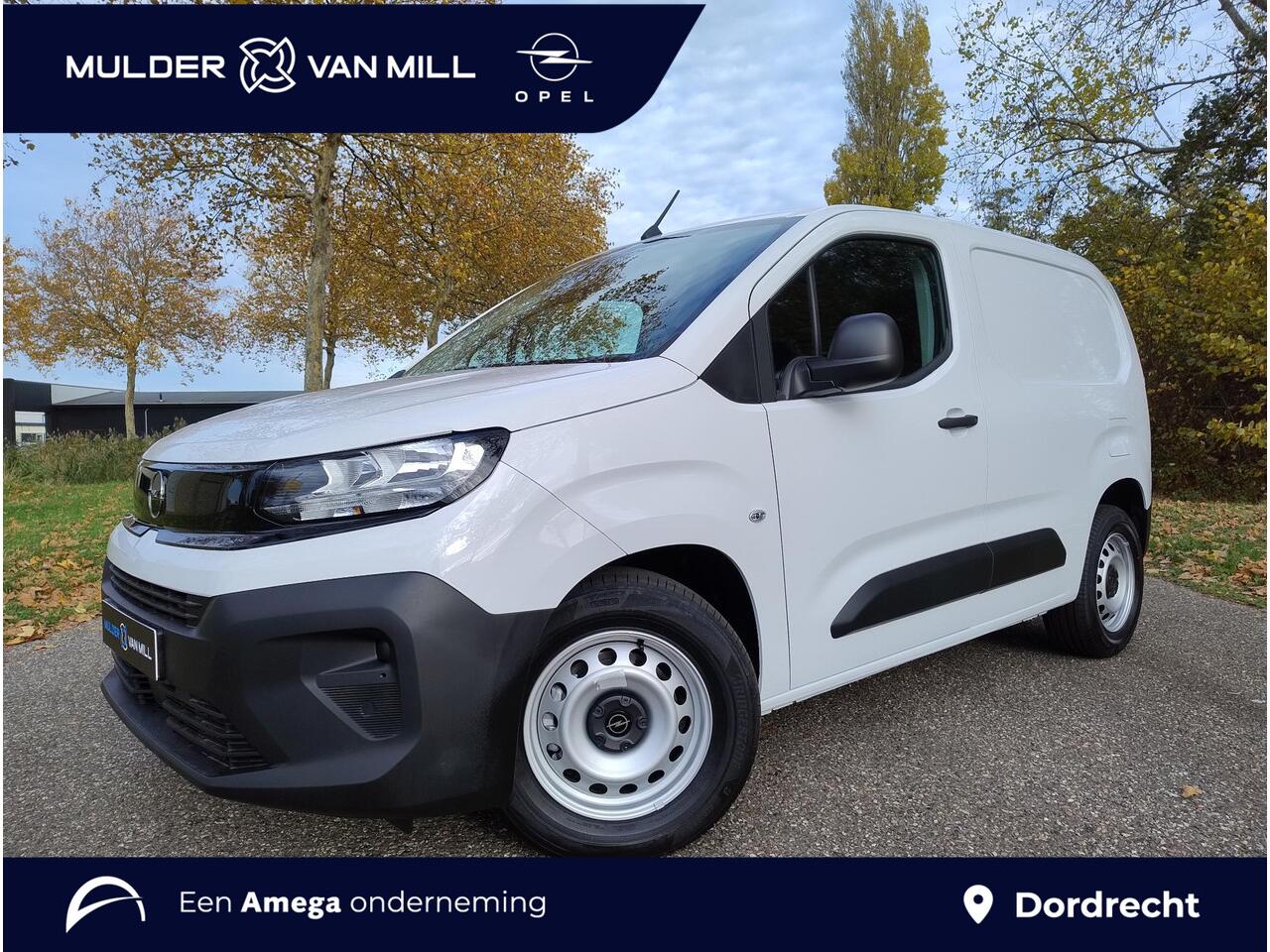 Opel COMBO Electric L1 50 kWh 136pk | ACTIE | 8 jaar garantie | 0% financial lease | 2-zits | NAVI | Multimedia | Draadloze Apple Carplay en Android Auto | Achteruitrijcamera | Parkeersensoren voor- en achter | Dode hoek detectie | Digital cockpit | Stuurwielbedieni