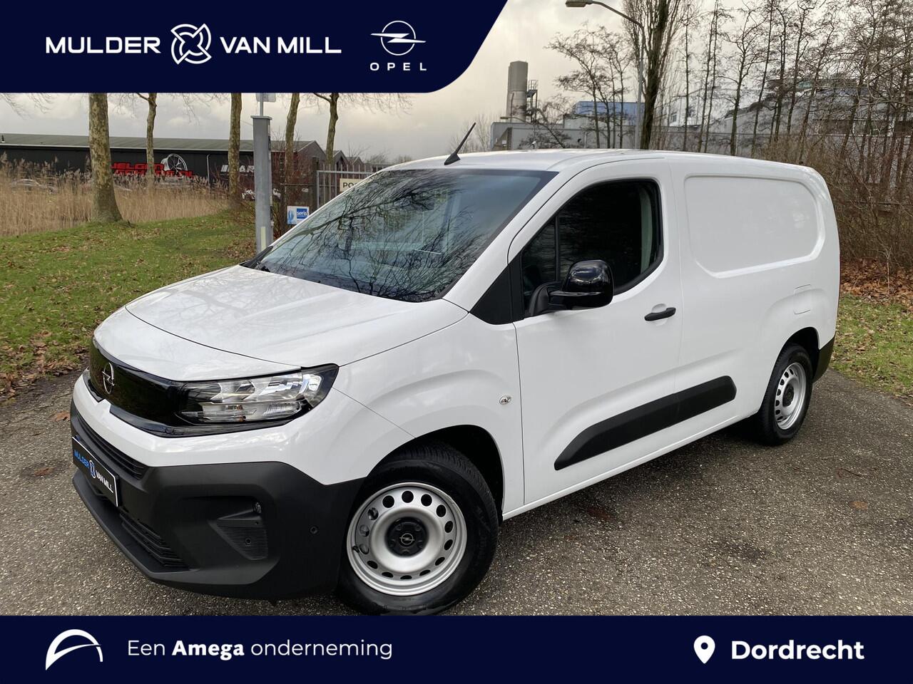 Opel COMBO Electric L2 50 kWh 136pk | ACTIE | 8 jaar garantie | Houten afwerking laadruimte | NAVI | Multimedia | Draadloze Apple Carplay en Android Auto | Achteruitrijcamera | Parkeersensoren voor- en achter | Dode hoek detectie | Digital cockpit | Stuurwielbedieni