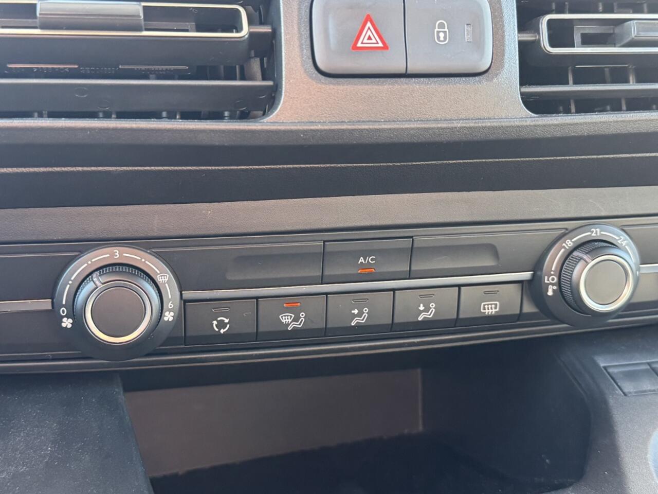 Opel COMBO TOUR 1.2 T. L2H1 Edition 7p | Camera | Navigatie | Cruise