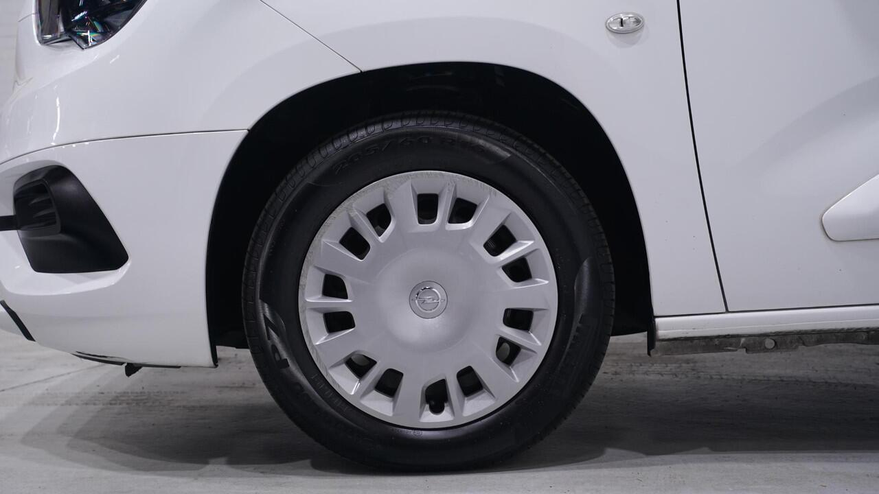 Opel COMBO TOUR 1.2 Turbo L2H1 Edition 7p. 1e Eigenaar NAP 2 x Schuifdeur Cruise 7-zitplaatsen