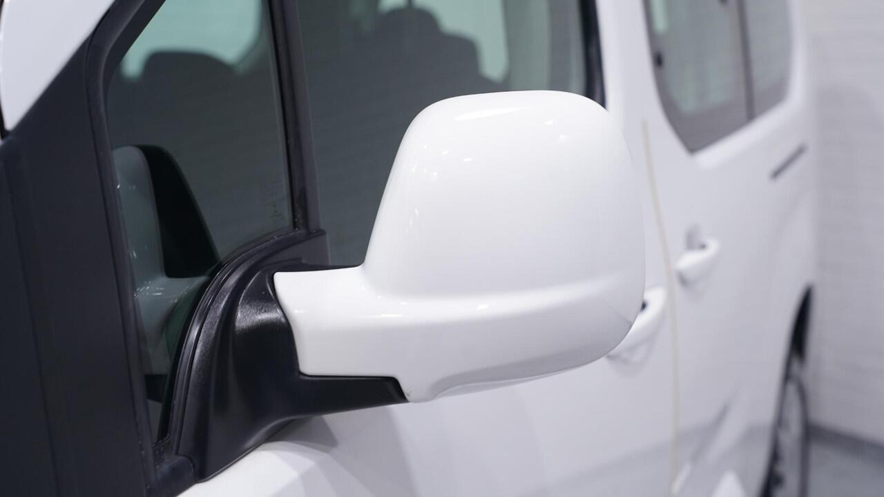 Opel COMBO TOUR 1.2 Turbo L2H1 Edition 7p. 1e Eigenaar NAP 2 x Schuifdeur Cruise 7-zitplaatsen