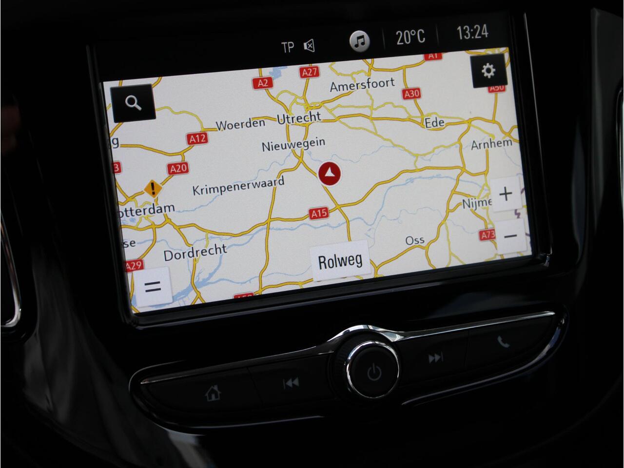 Opel CORSA 1.4 Favourite | Trekhaak / Cruise / Apple Carplay