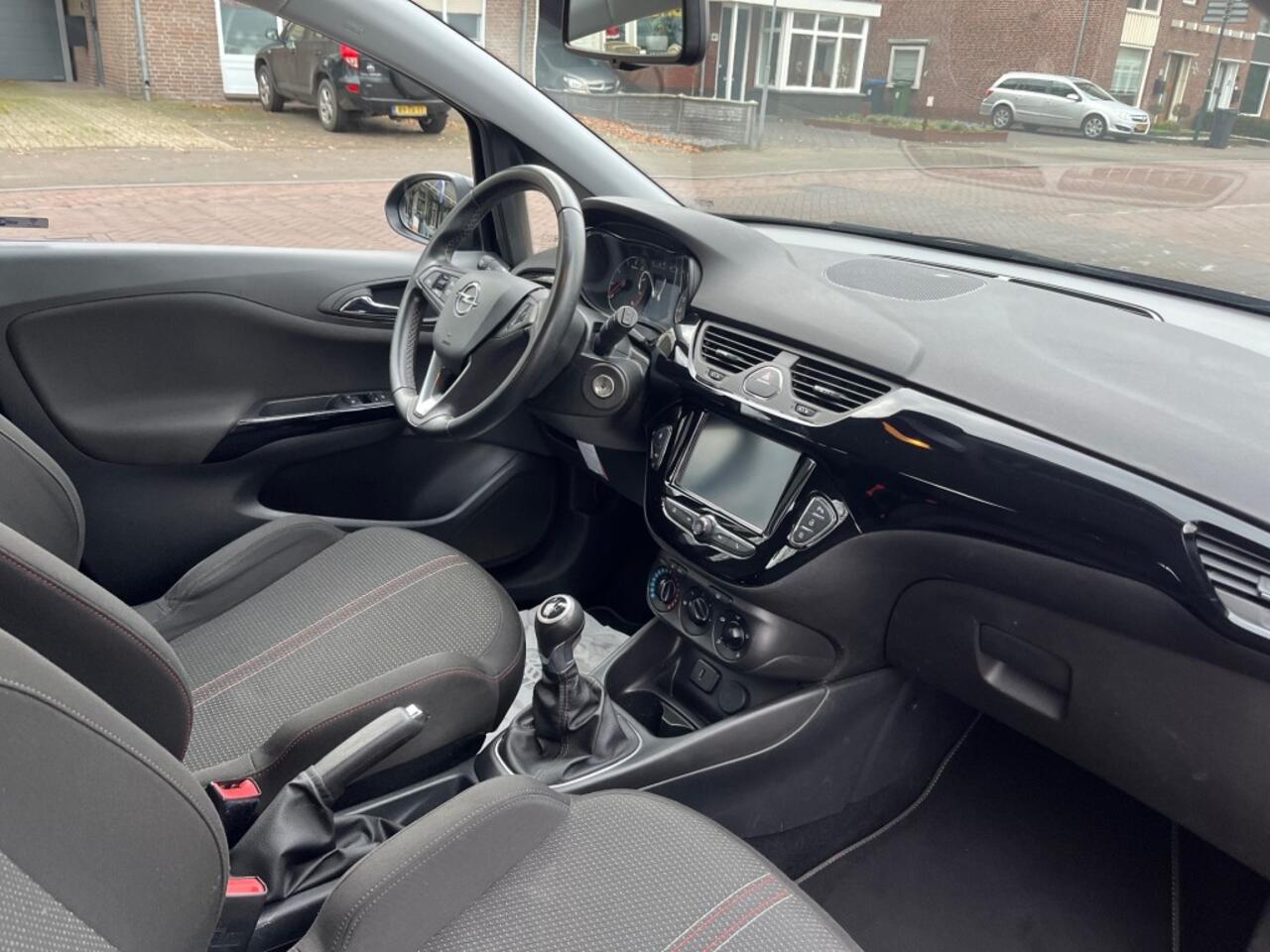 Opel CORSA 1.4 ONLINE EDITION / NAVI / CARPLAY / CRUISE CTR. / AIRCO / PDC / DAB