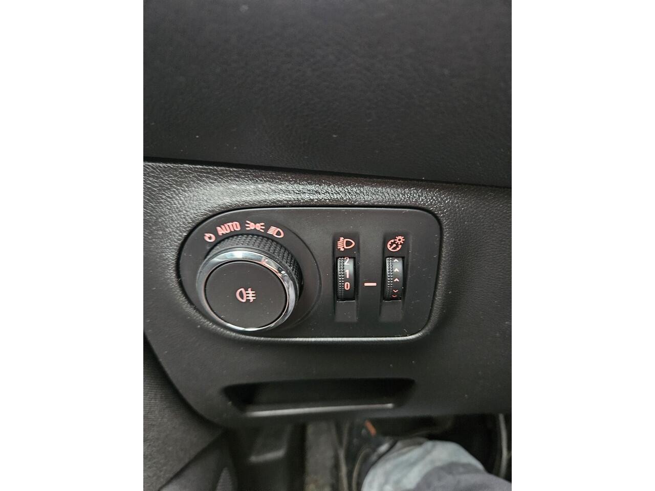 Opel CORSA 1.0 Turbo 120 Jaar Edition