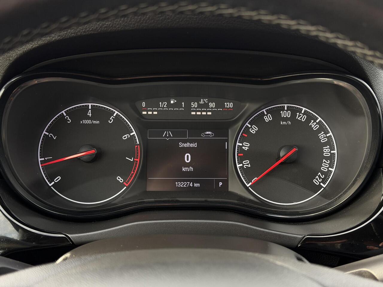 Opel CORSA 1.4 Online Edition 2.0 | Voorstoelen verwarmd | Stuurwiel verwarmd | Achteruitrij camera |