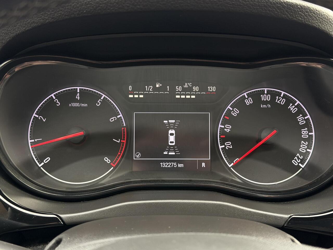 Opel CORSA 1.4 Online Edition 2.0 | Voorstoelen verwarmd | Stuurwiel verwarmd | Achteruitrij camera |