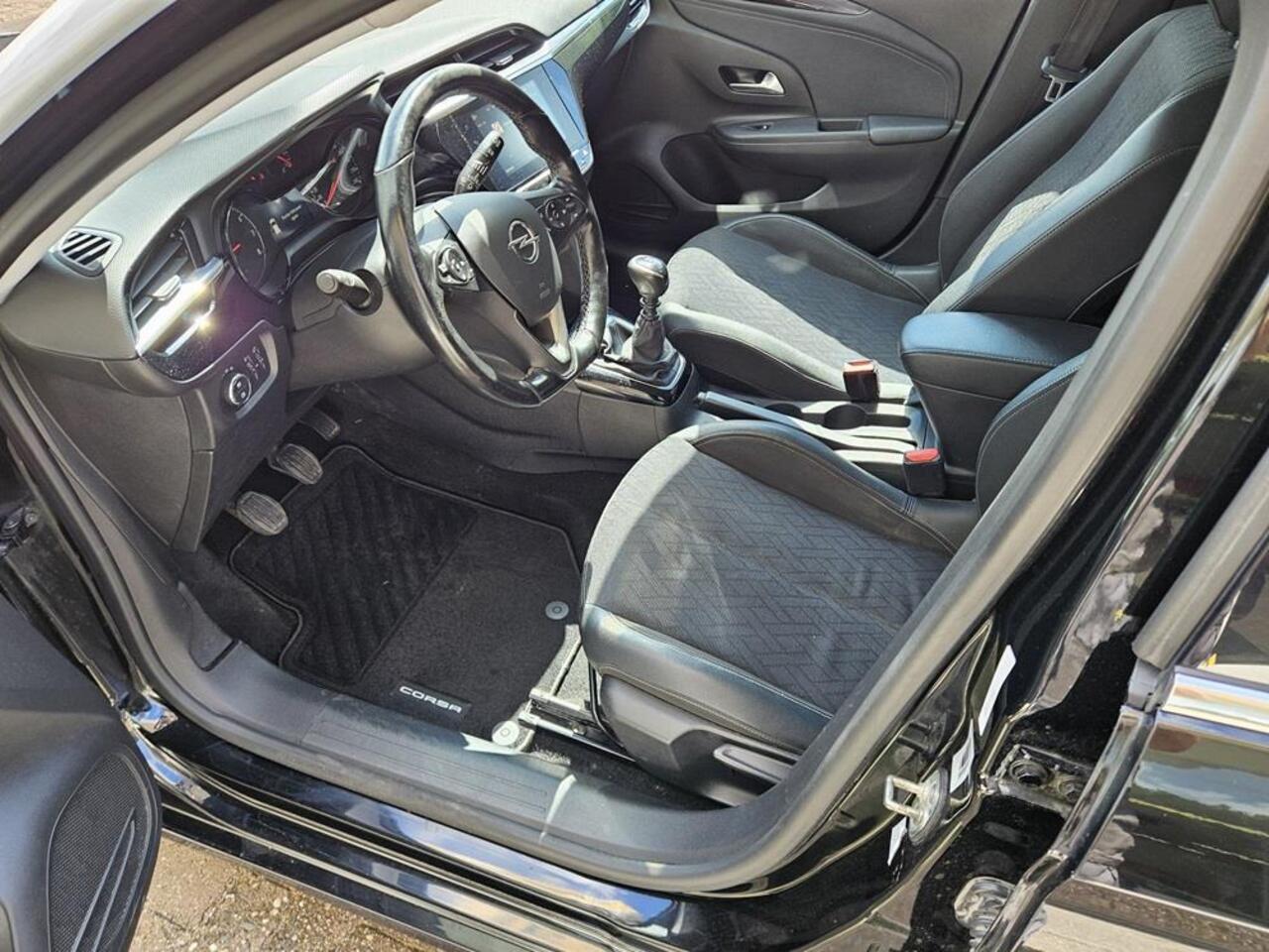 Opel CORSA 1.2 Edition