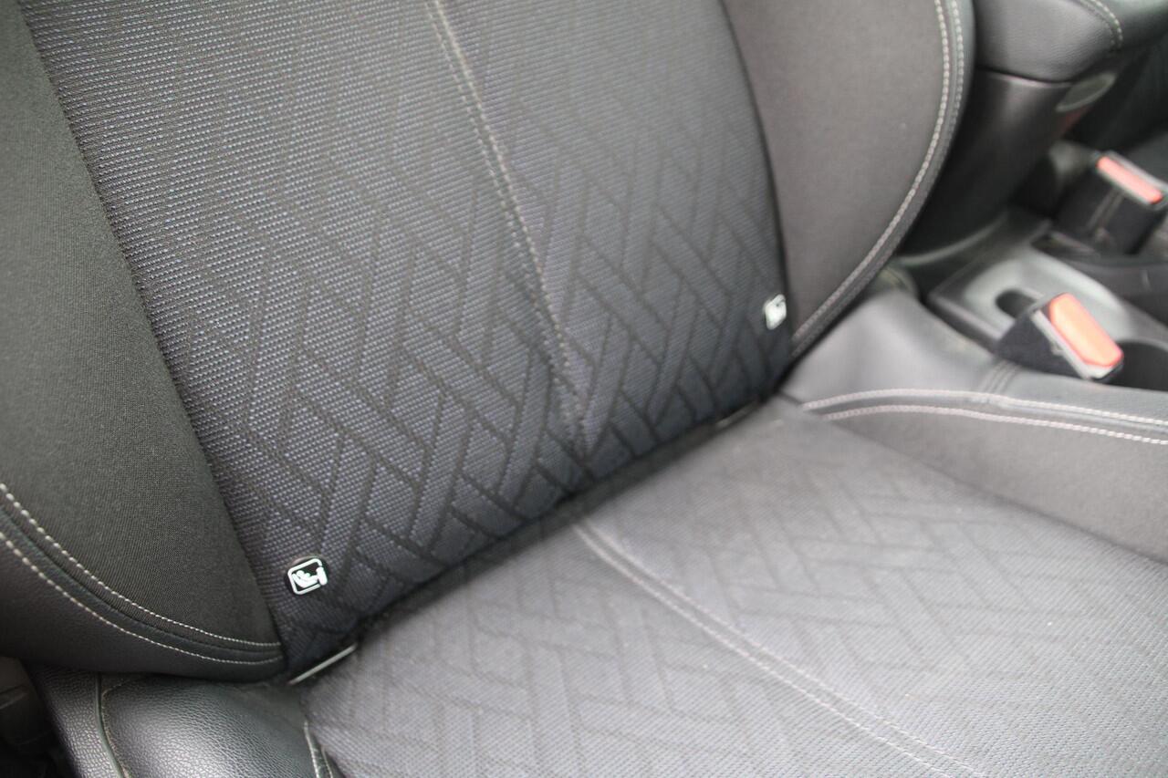 Opel CORSA 1.2 Turbo 100pk Elegance Airco Camera Carplay PDC V+A Zwart dak