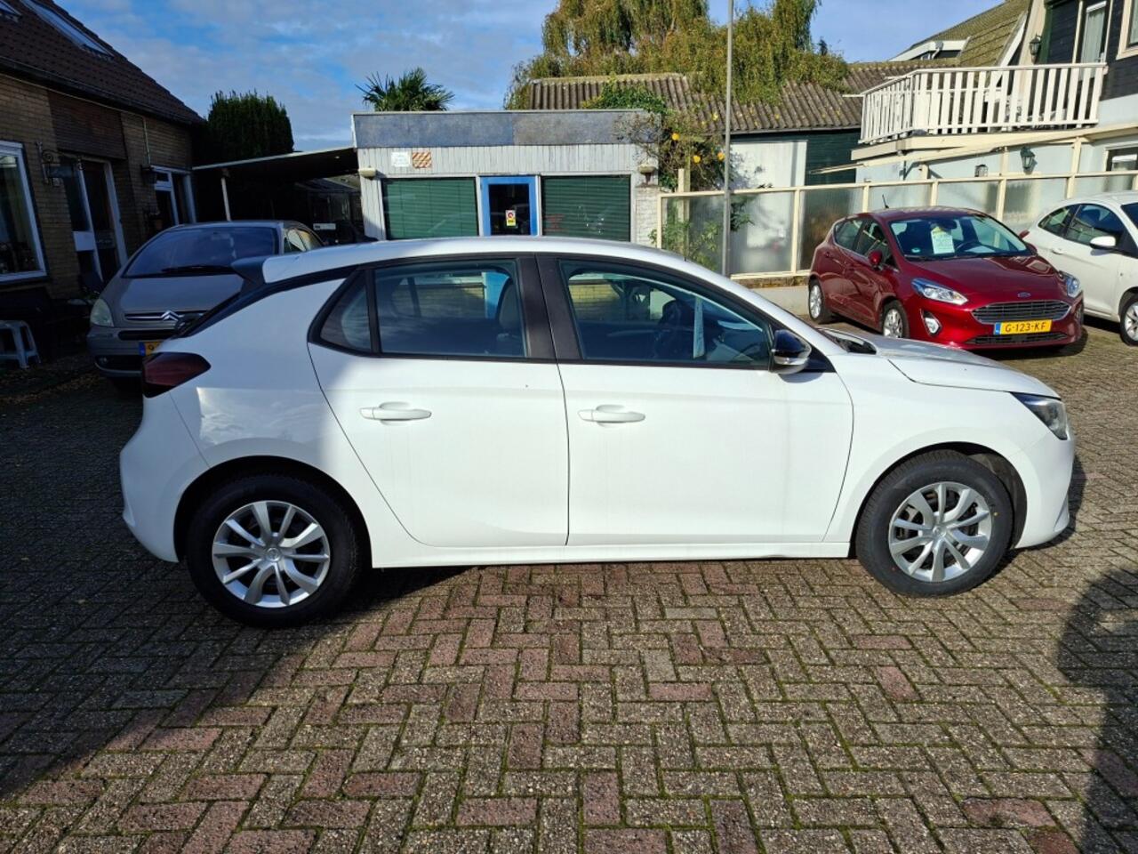 Opel CORSA 1.2 Edition RADIO/AIRCO/NAVI/CRUISE/ELEC.SPIEGELS+RAMEN VOOR