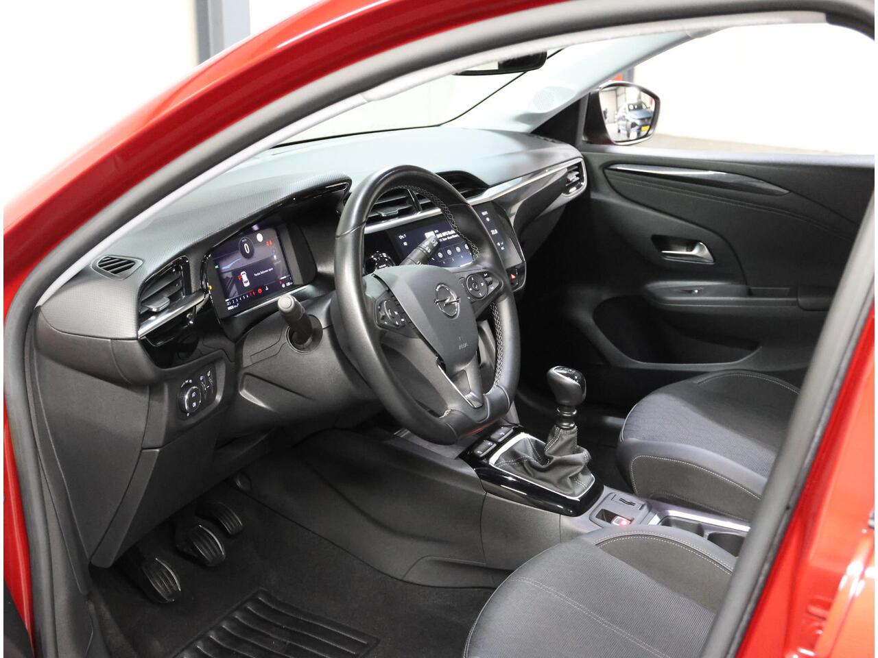 Opel CORSA 100PK Elegance | 1ste eigenaar | Camera | Climate Control | Cruise Control | Armsteun | AppleCarPlay/Android | Keyless | LEER/Stof | Navigatie | Parkeersensoren | Isofix |