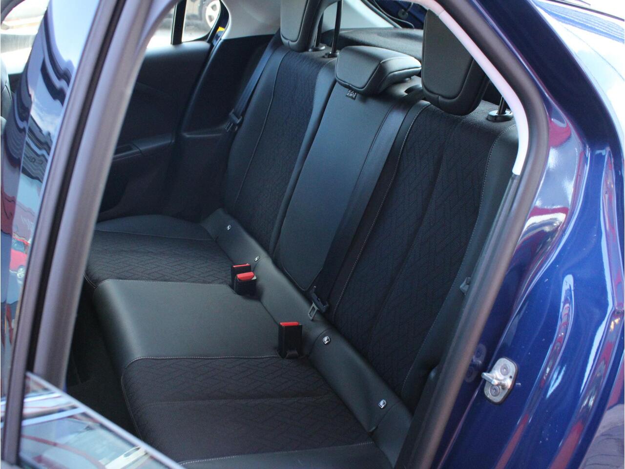 Opel CORSA 1.2 Elegance Automaat Carplay/Android Auto, Cruise Control, Airco