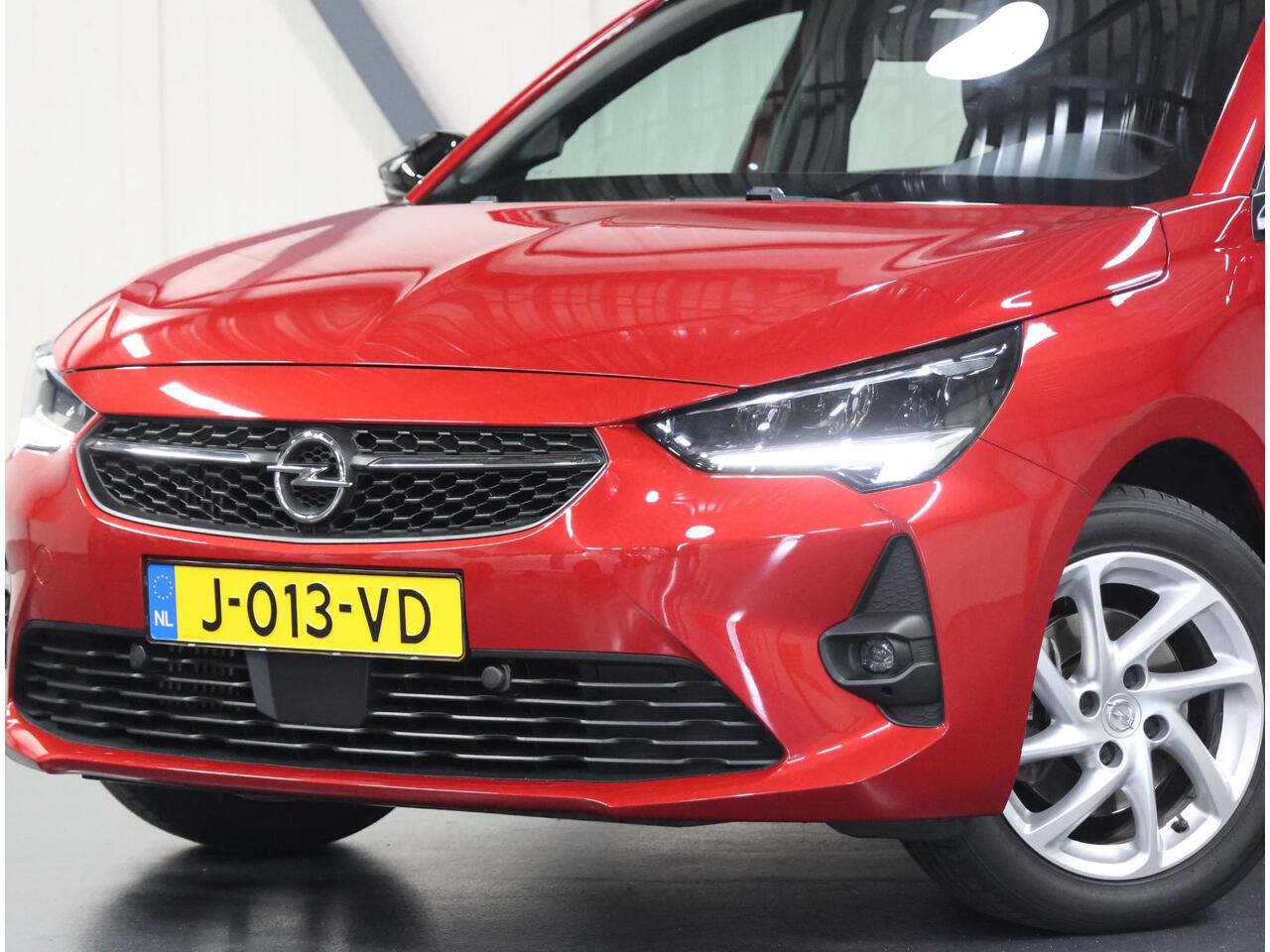 Opel CORSA 100PK GS Line | 1ste eigenaar | AppleCarPlay/Android | LED lampen | Airco | Cruise Control | DAB Radio | 16"LMV | Isofix |