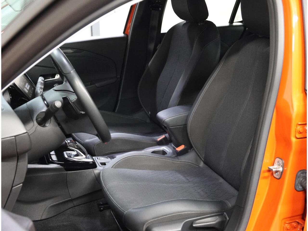 Opel CORSA 100PK Elegance | 1ste eigenaar | AUTOMAAT | AppleCarplay/Android Auto | Camera | Cruise Control | Navigatie | LEER/Stof | Armsteun | Airco | Parkeersensoren |