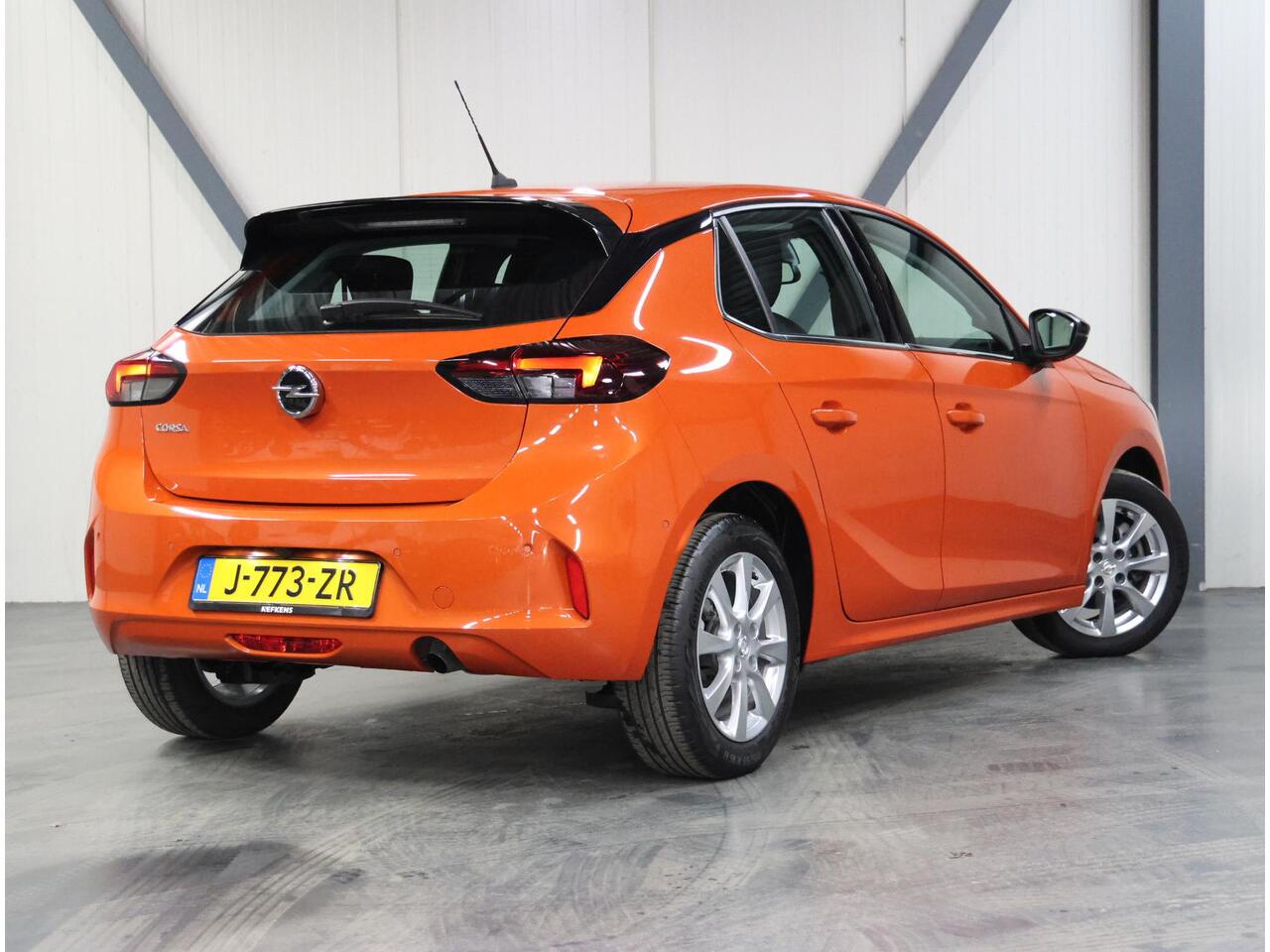 Opel CORSA 100PK Elegance | 1ste eigenaar | AUTOMAAT | AppleCarplay/Android Auto | Camera | Cruise Control | Navigatie | LEER/Stof | Armsteun | Airco | Parkeersensoren |