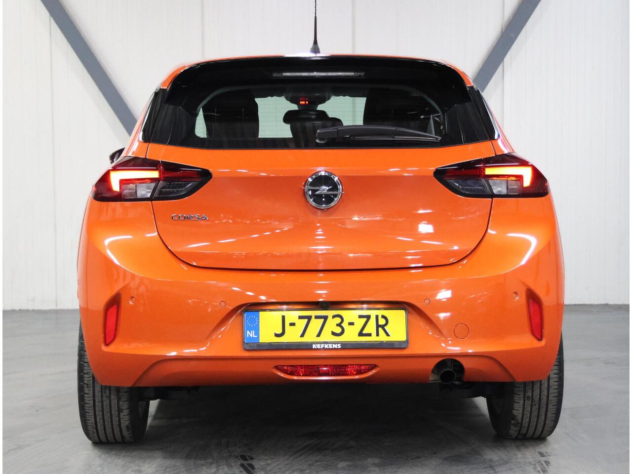 Opel CORSA 100PK Elegance | 1ste eigenaar | AUTOMAAT | AppleCarplay/Android Auto | Camera | Cruise Control | Navigatie | LEER/Stof | Armsteun | Airco | Parkeersensoren |