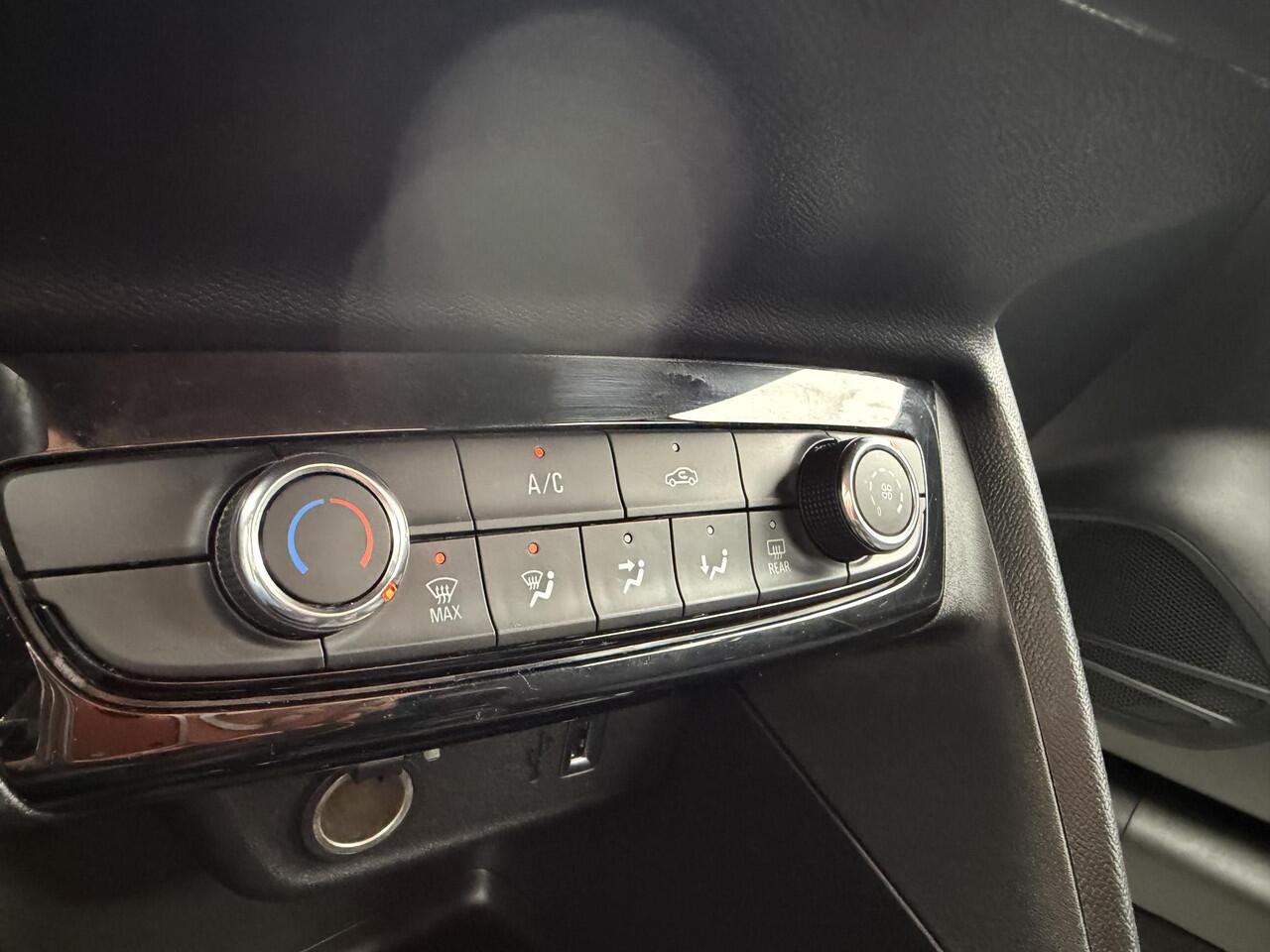 Opel CORSA 1.2 Elegance 6-BAK | NAVIGATIE | KEYLESS GO/ENTRY | APPLE CARPLAY / ANDROID | CRUISE CONTROL | AIRCO\ECC | LED KOPLAMPEN | LM-VELGEN