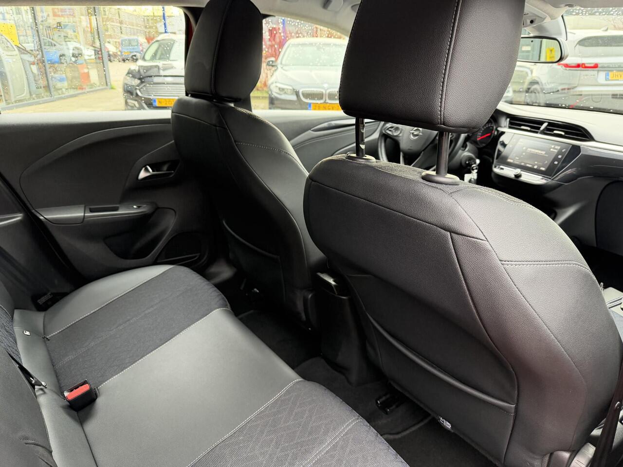 Opel CORSA 1.2 Elegance 6-BAK | NAVIGATIE | KEYLESS GO/ENTRY | APPLE CARPLAY / ANDROID | CRUISE CONTROL | AIRCO\ECC | LED KOPLAMPEN | LM-VELGEN