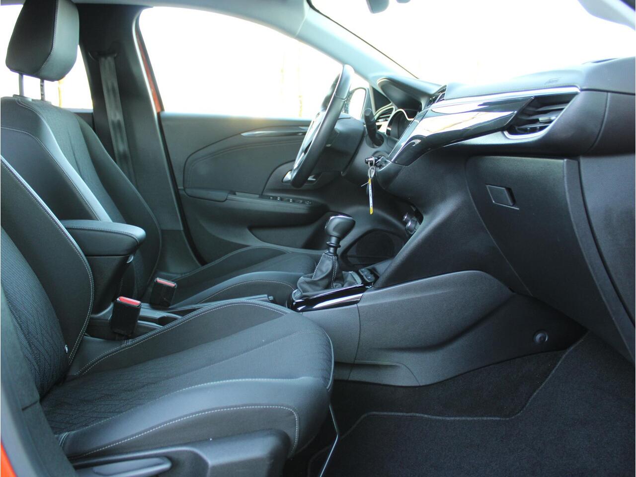 Opel CORSA 1.2 Elegance | Navi / Camera / Airco