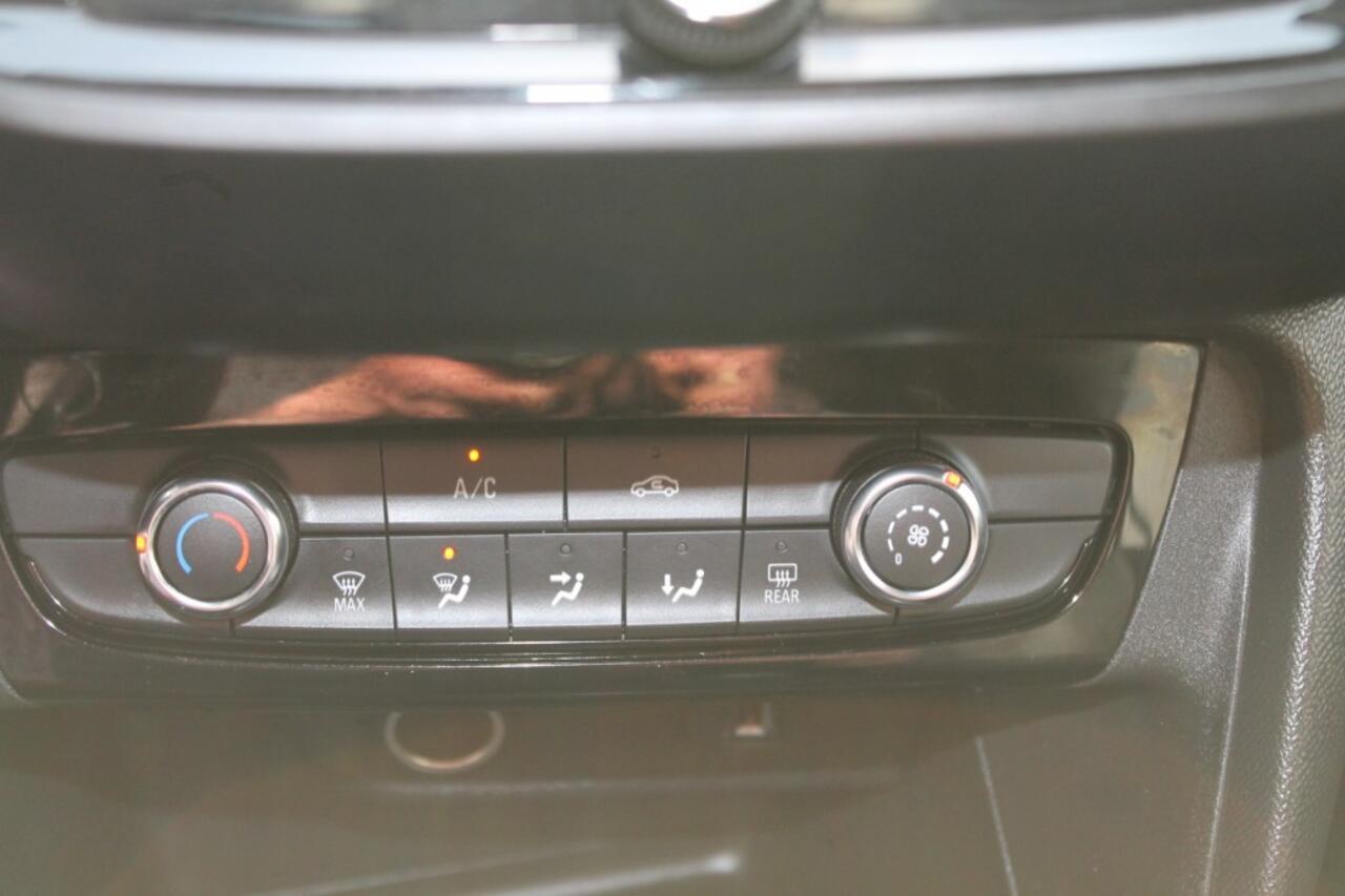 Opel CORSA 1.2 EDITION AIRCO CRUISE