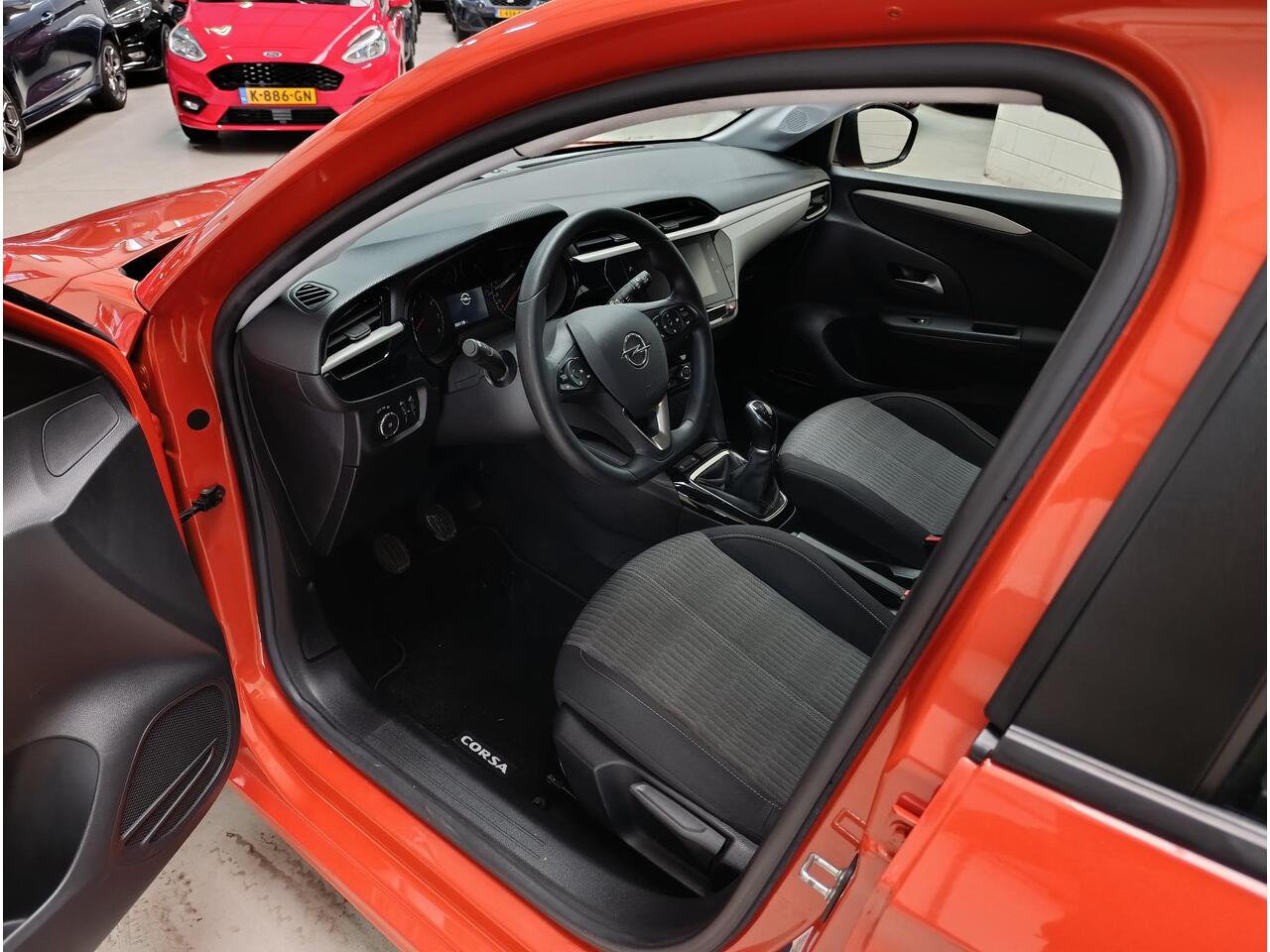 Opel CORSA 1.2 Edition Lichtmetalen velgen | Navigatiesysteem | Cruise control