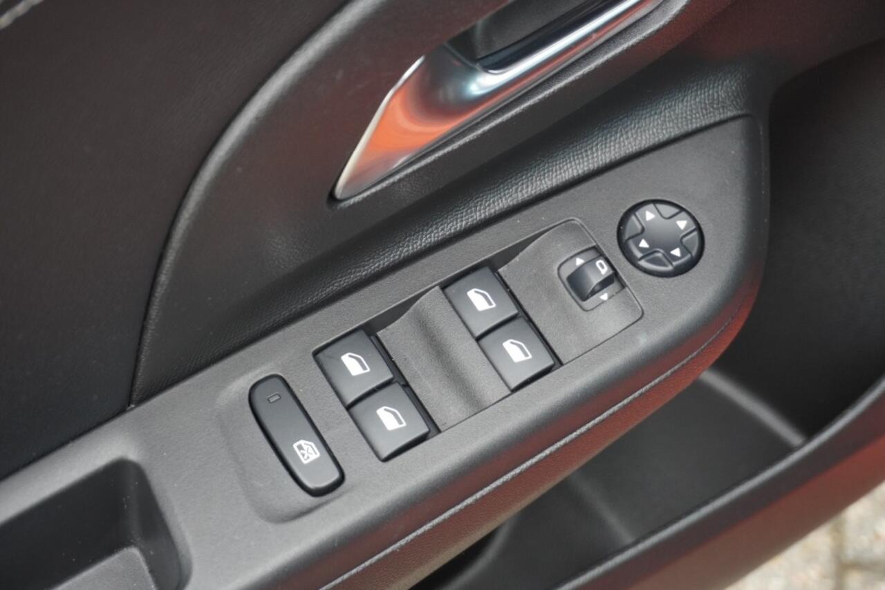 Opel CORSA 1.2 Turbo 100pk Elegance / 1e eigenaar / LED / CarPlay / Android Auto