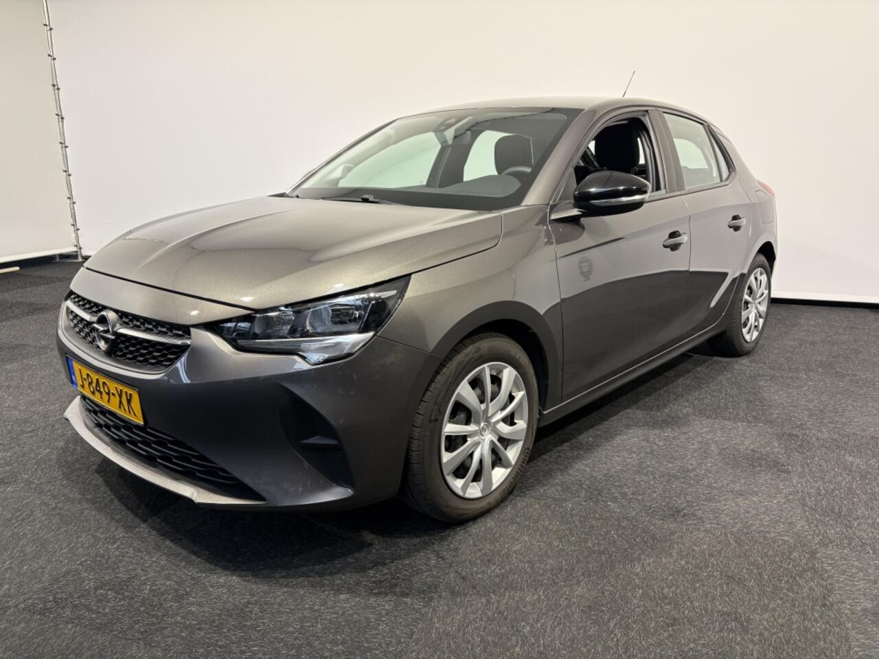 Opel CORSA 1.2 Edition 100 PK Full navigation Car play Cruise control Airco